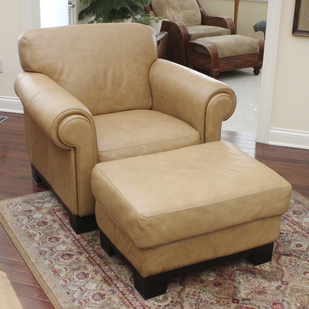 Divani "Chateau d'Ax" Italian Leather Chair with Ottoman
