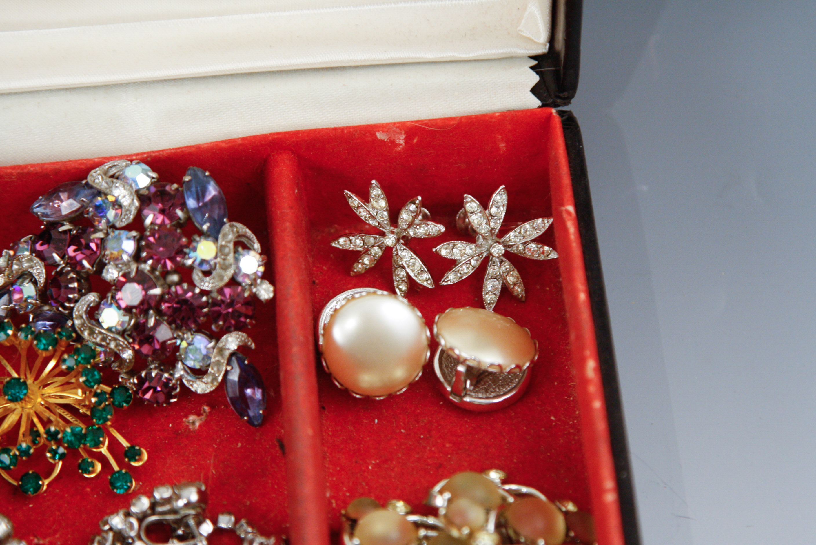 Vintage Costume Jewelry Inc. Crown Trifari, Lisner and Kramer