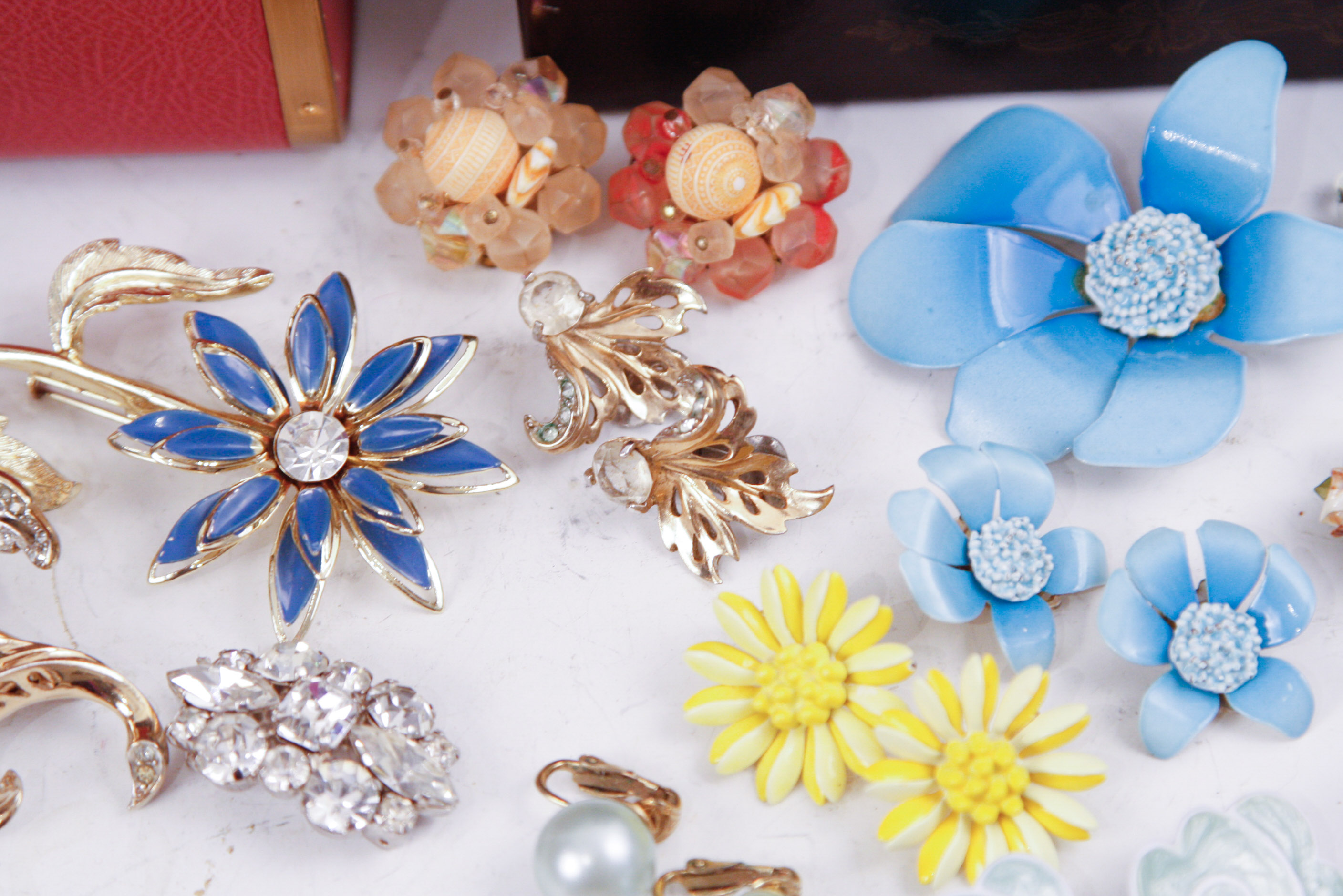 Vintage Costume Jewelry Inc. Crown Trifari, Lisner and Kramer