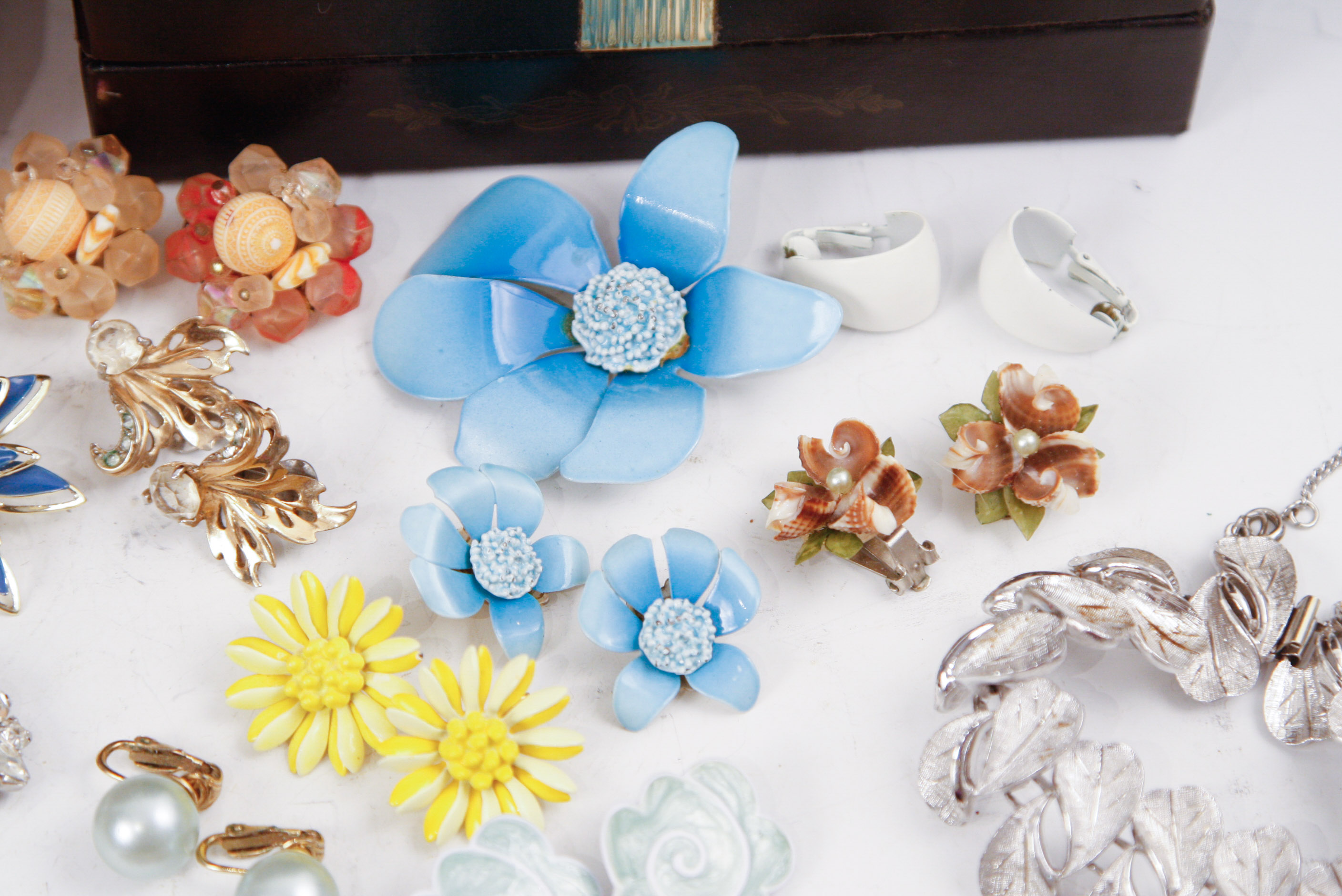 Vintage Costume Jewelry Inc. Crown Trifari, Lisner and Kramer