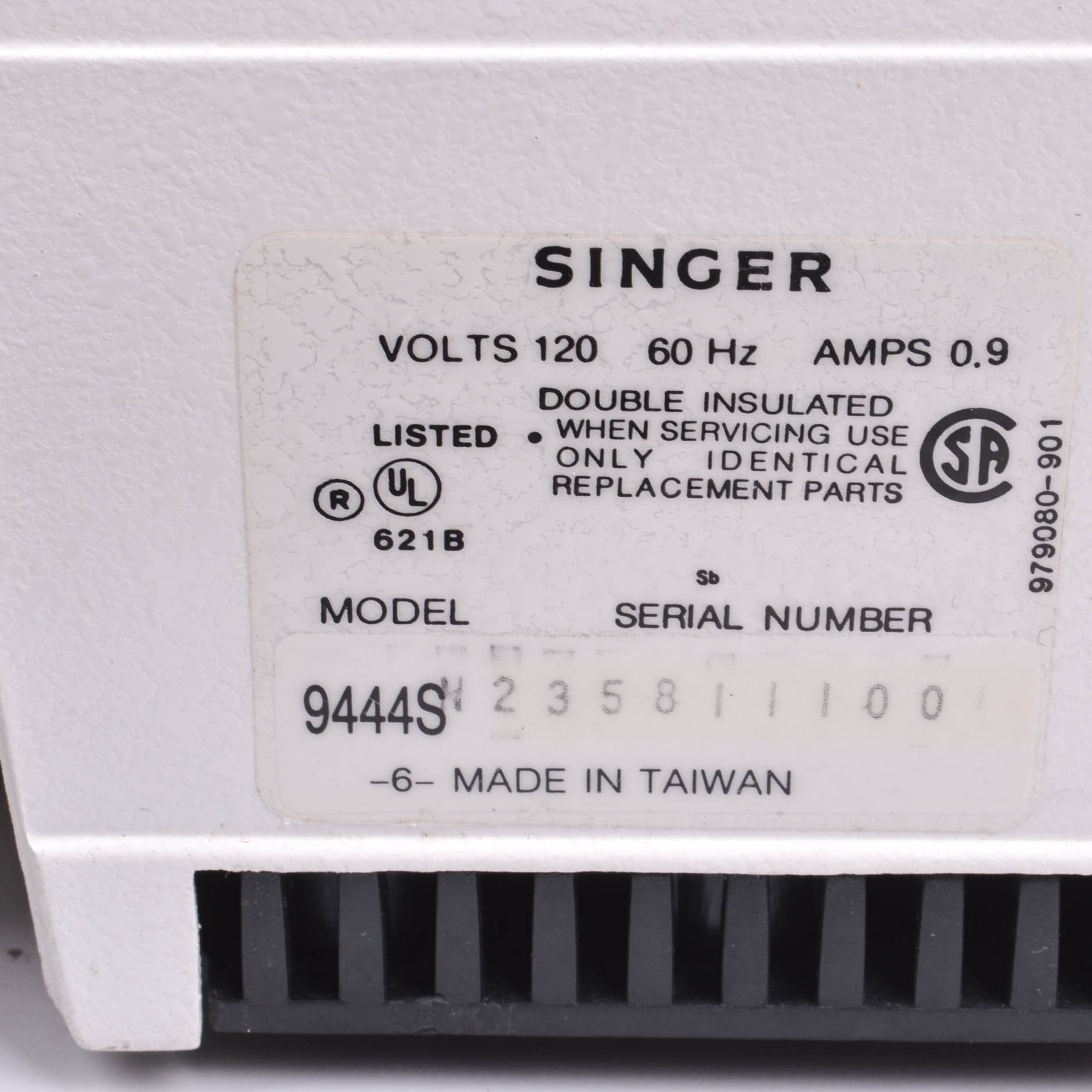 Vintage Singer Sewing Machine and Accessories