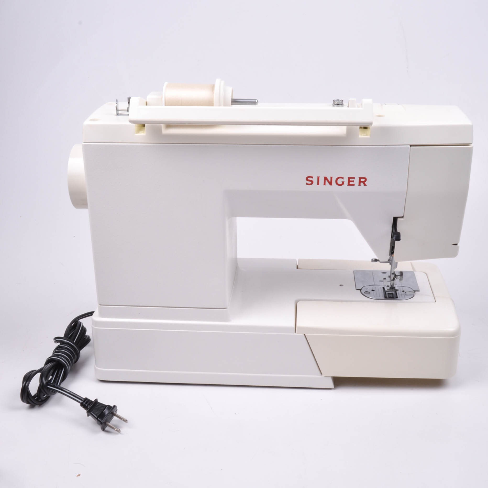 Vintage Singer Sewing Machine and Accessories