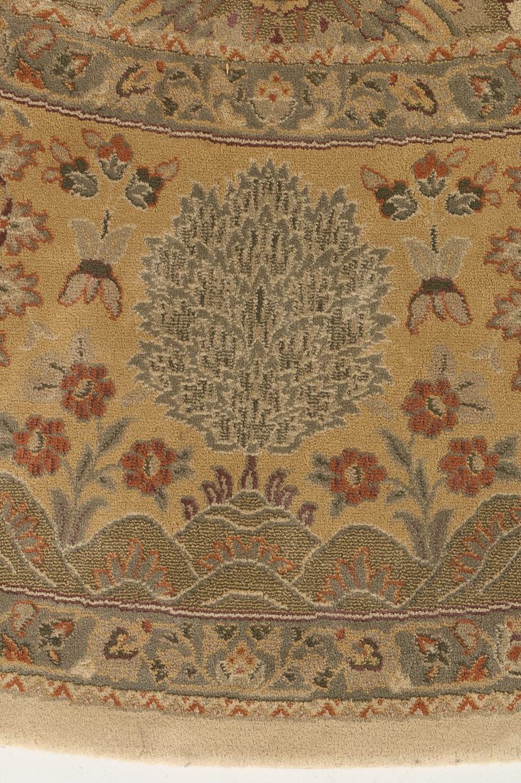 Machine Made Persian Style Round Rug