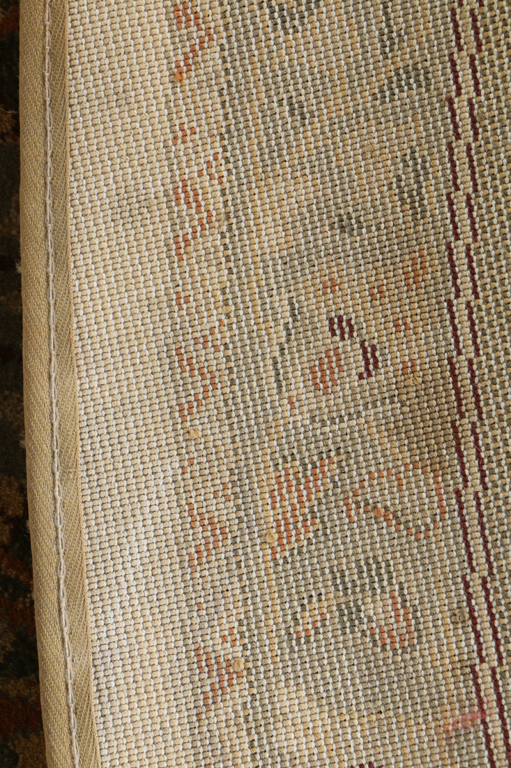 Machine Made Persian Style Round Rug