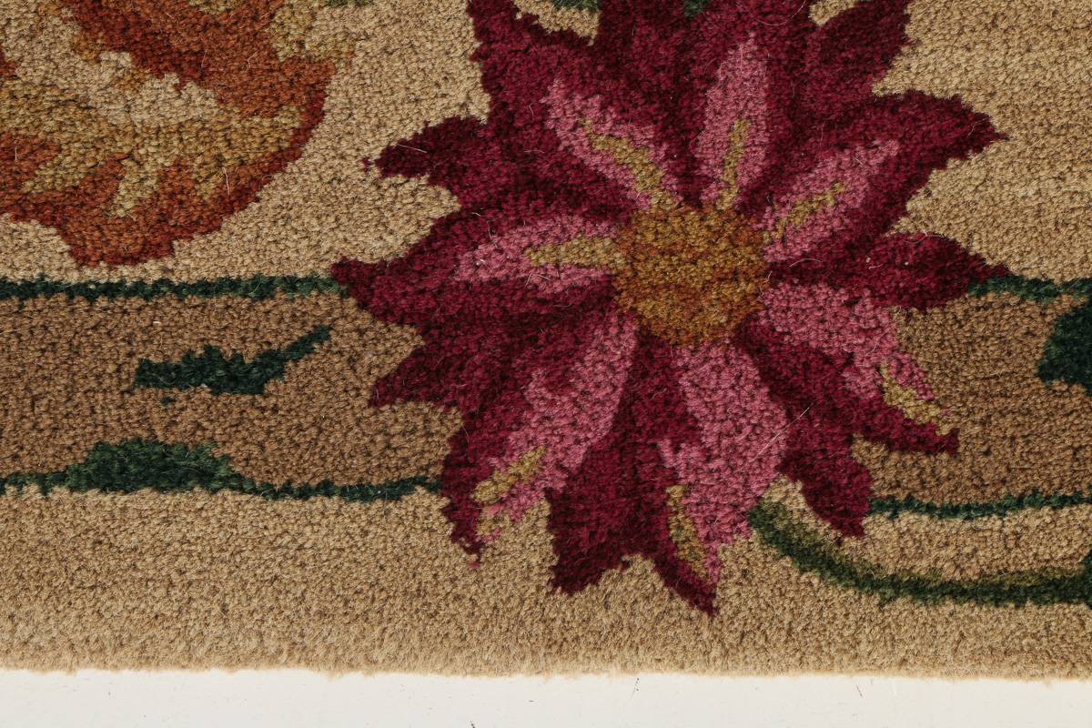 Hand-Tufted Mahdavi Indian Wool Rug