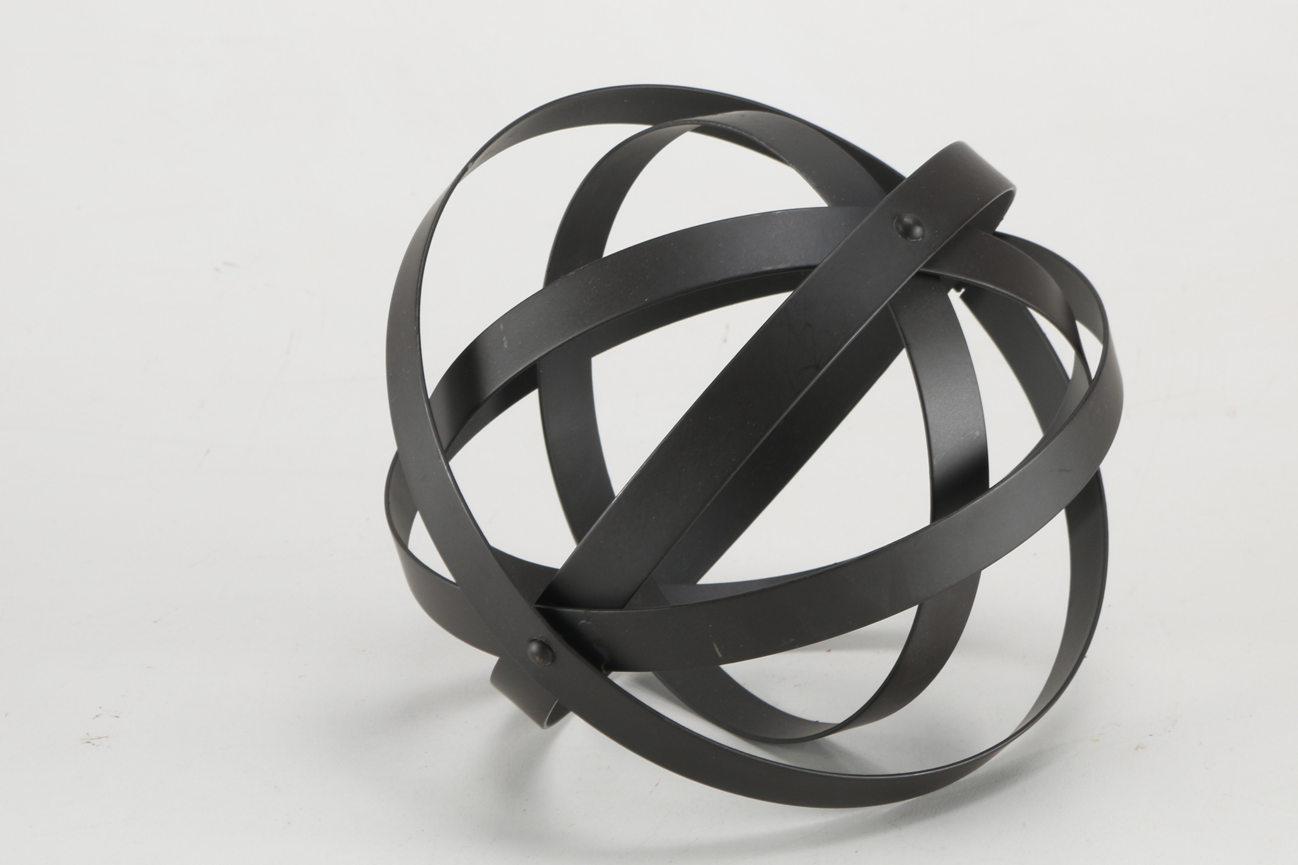 Assortment of Modern Home Décor