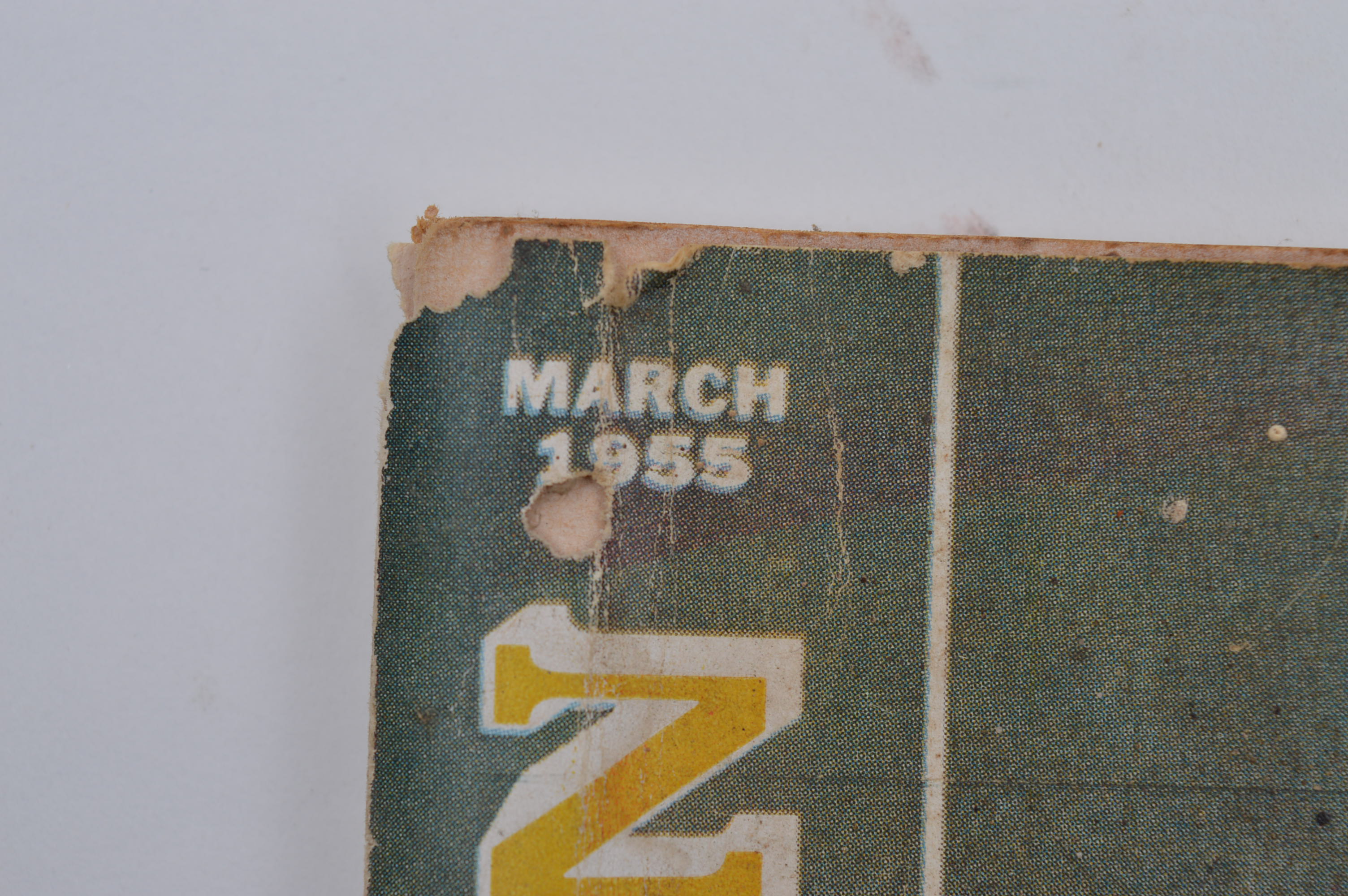 Denix Western 1866 Double Barrel Derringer Replica and Vintage Magazines