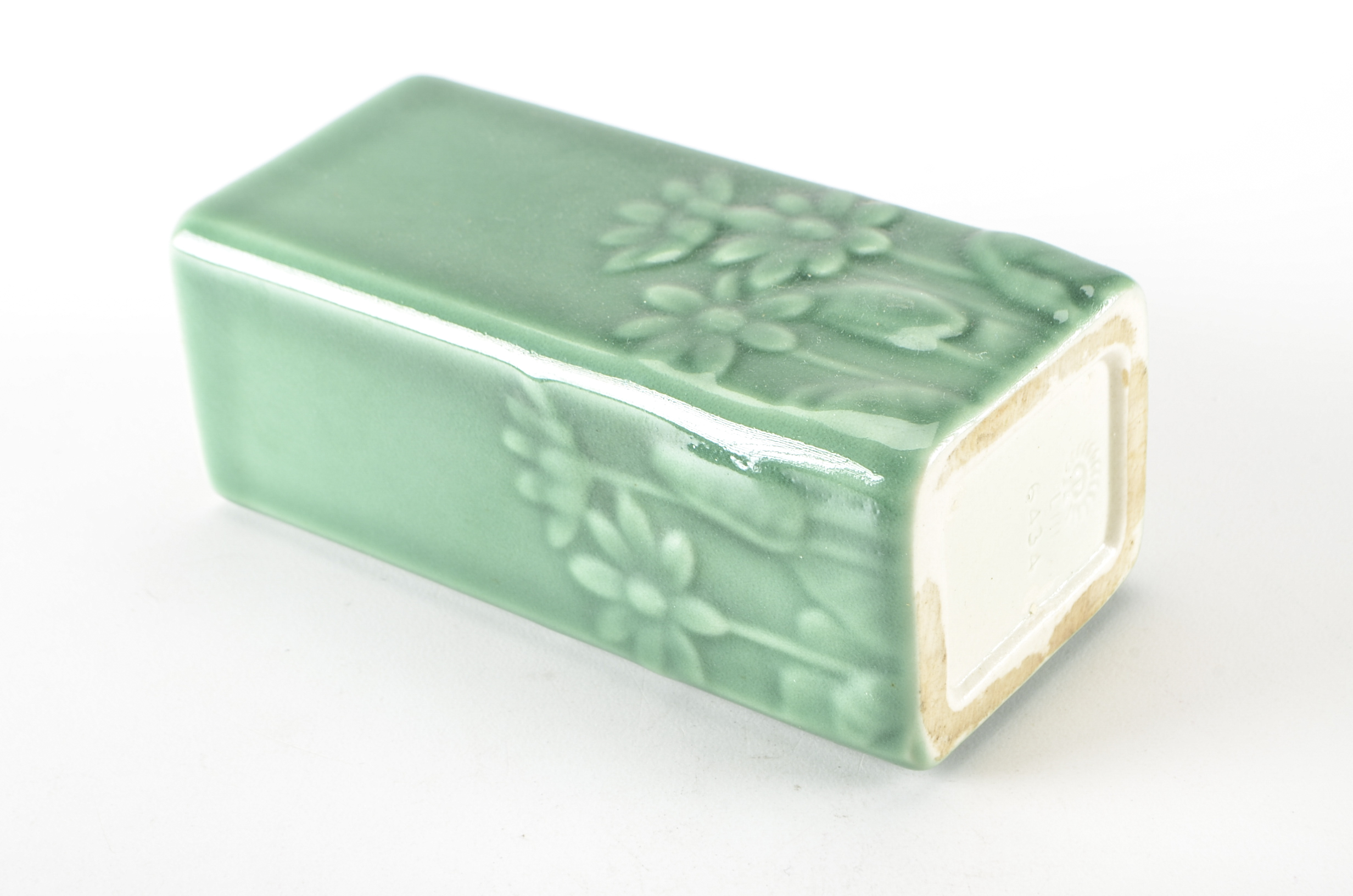 1953 Rookwood Pottery Emerald Green Daisy Vase