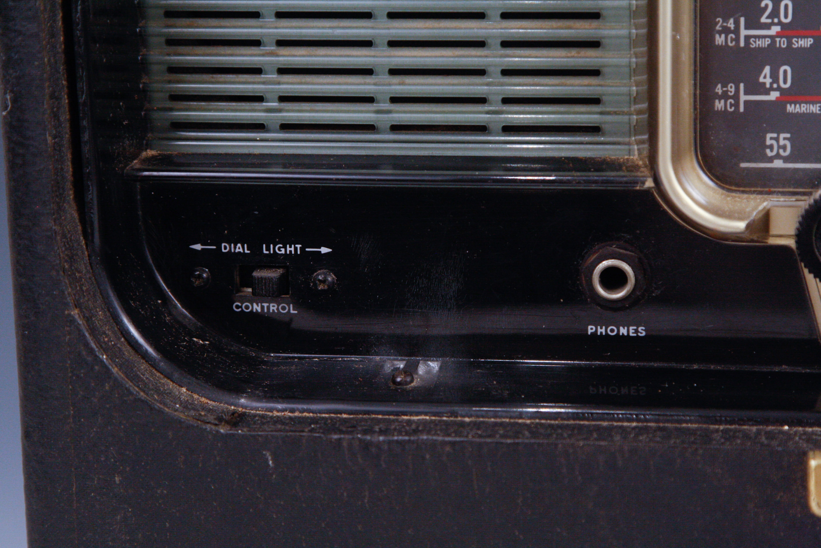 1950s Zenith Trans-Oceanic Transistor Radio