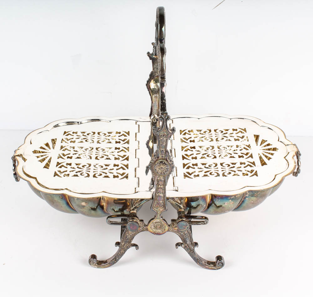 Israel Freeman & Sons Silver Plate Biscuit Server