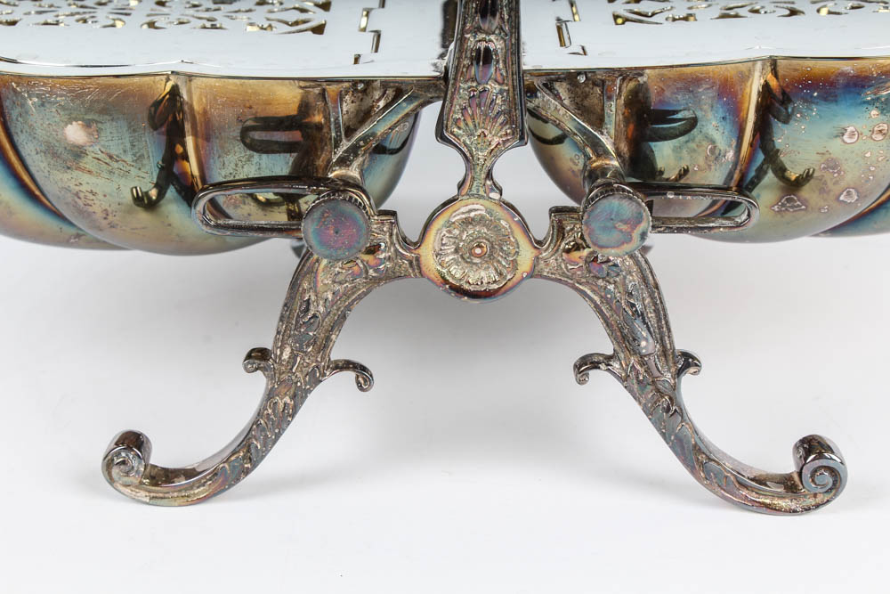 Israel Freeman & Sons Silver Plate Biscuit Server