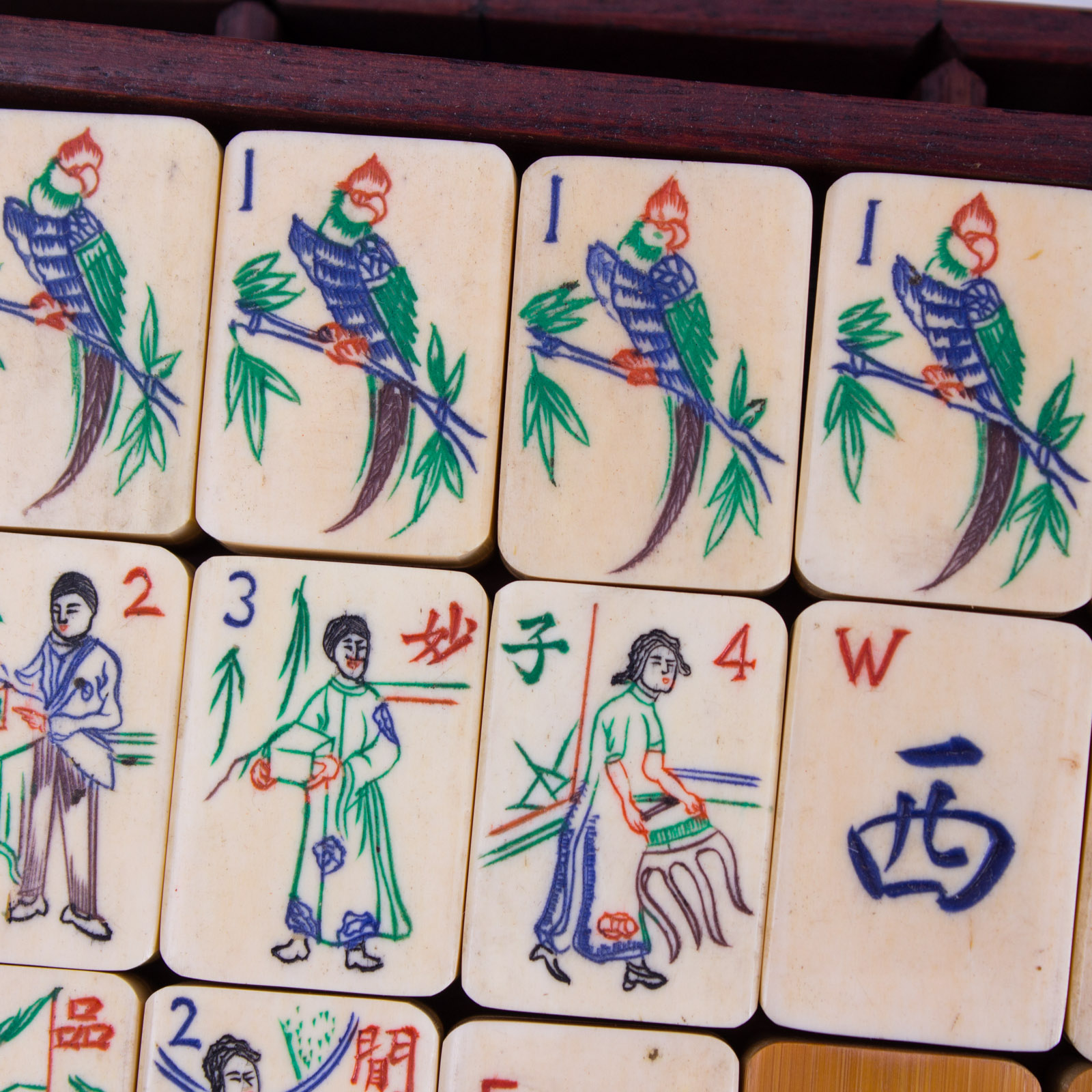 Vintage Bone Mah Jongg Set