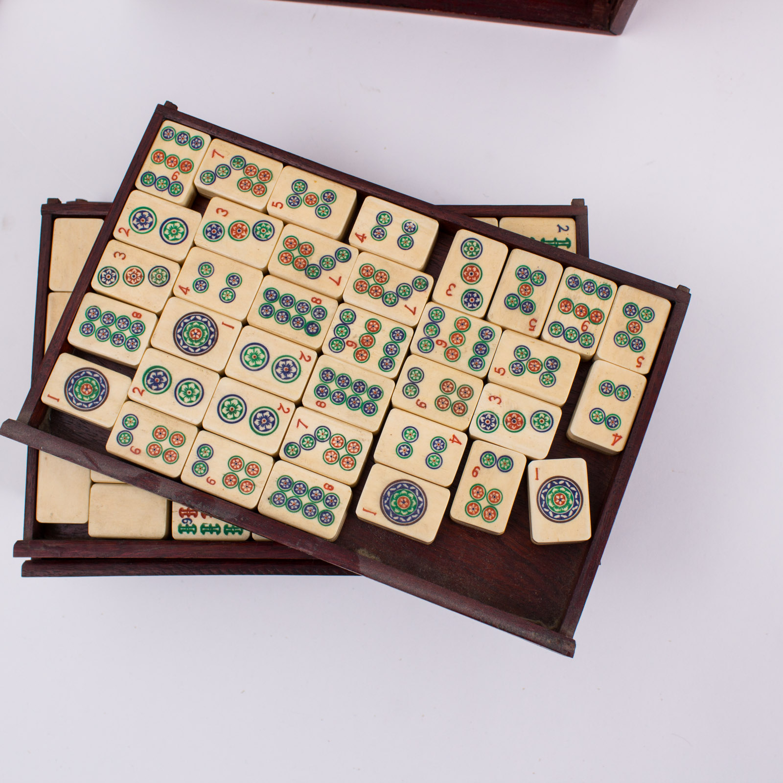 Vintage Bone Mah Jongg Set