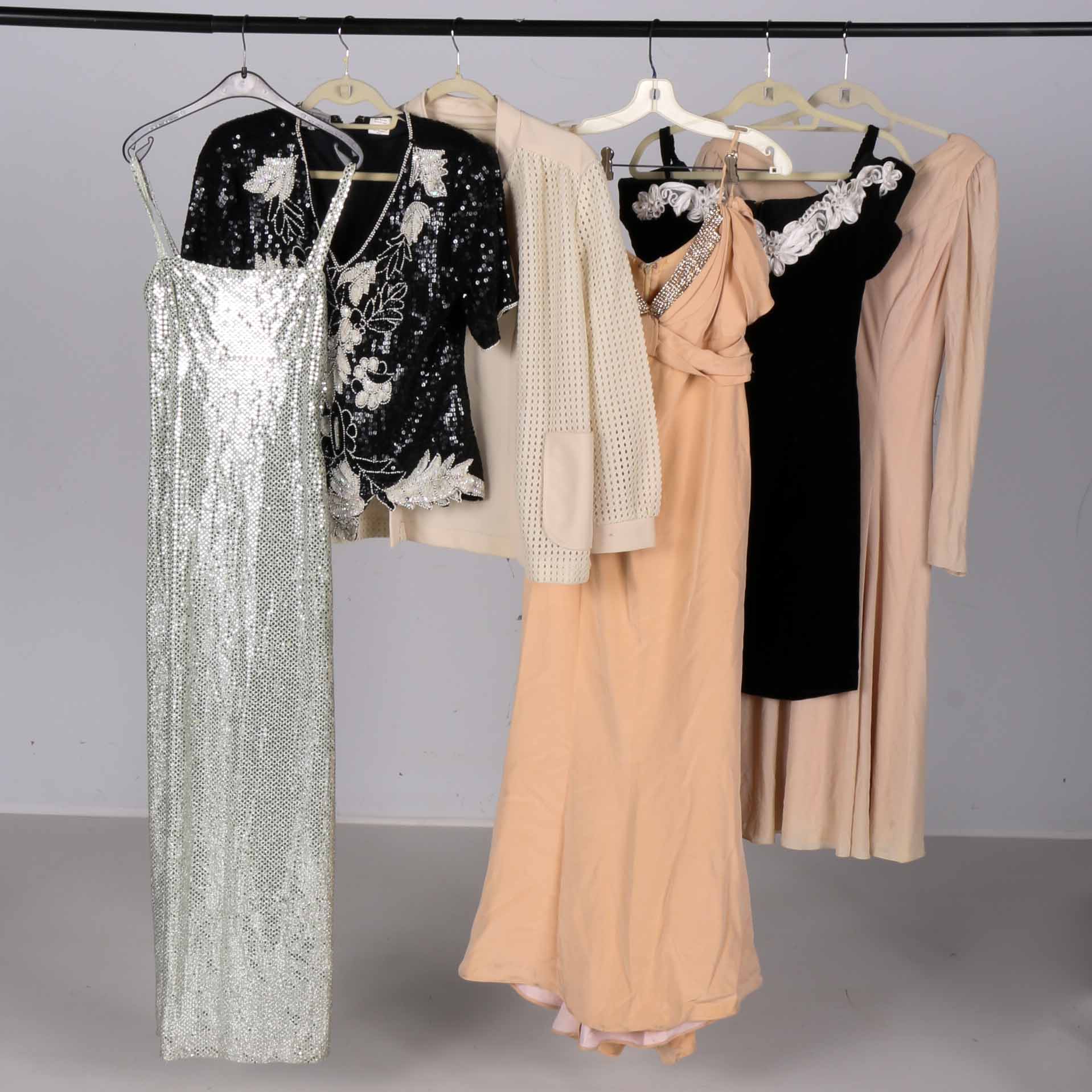 Women's Vintage Clothing Collection Featuring L.A. Glo