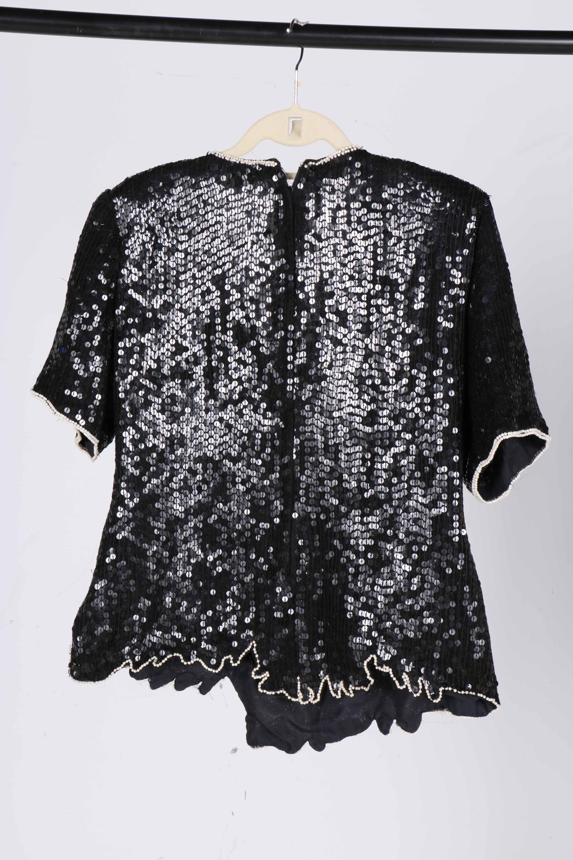 Women's Vintage Clothing Collection Featuring L.A. Glo