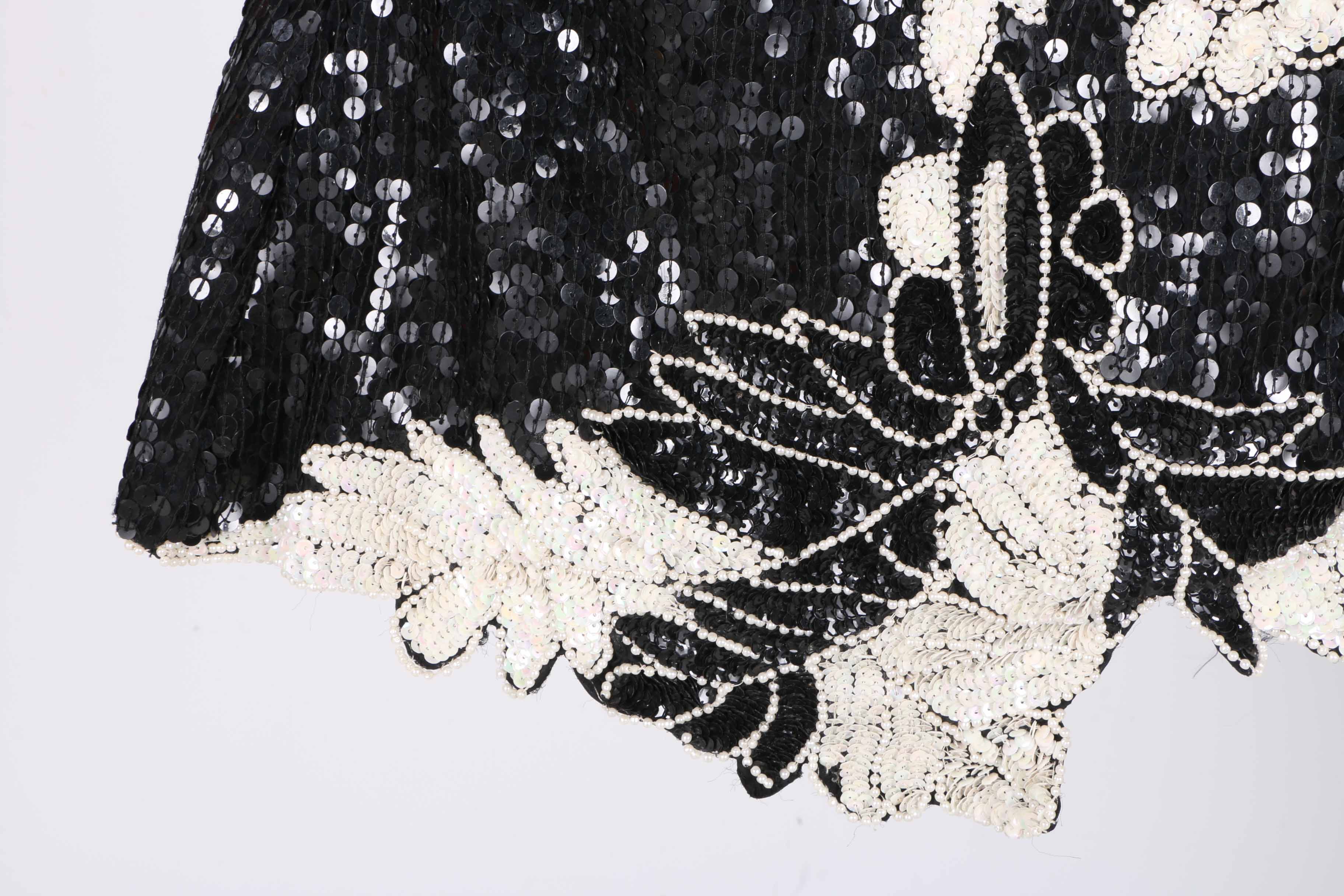 Women's Vintage Clothing Collection Featuring L.A. Glo