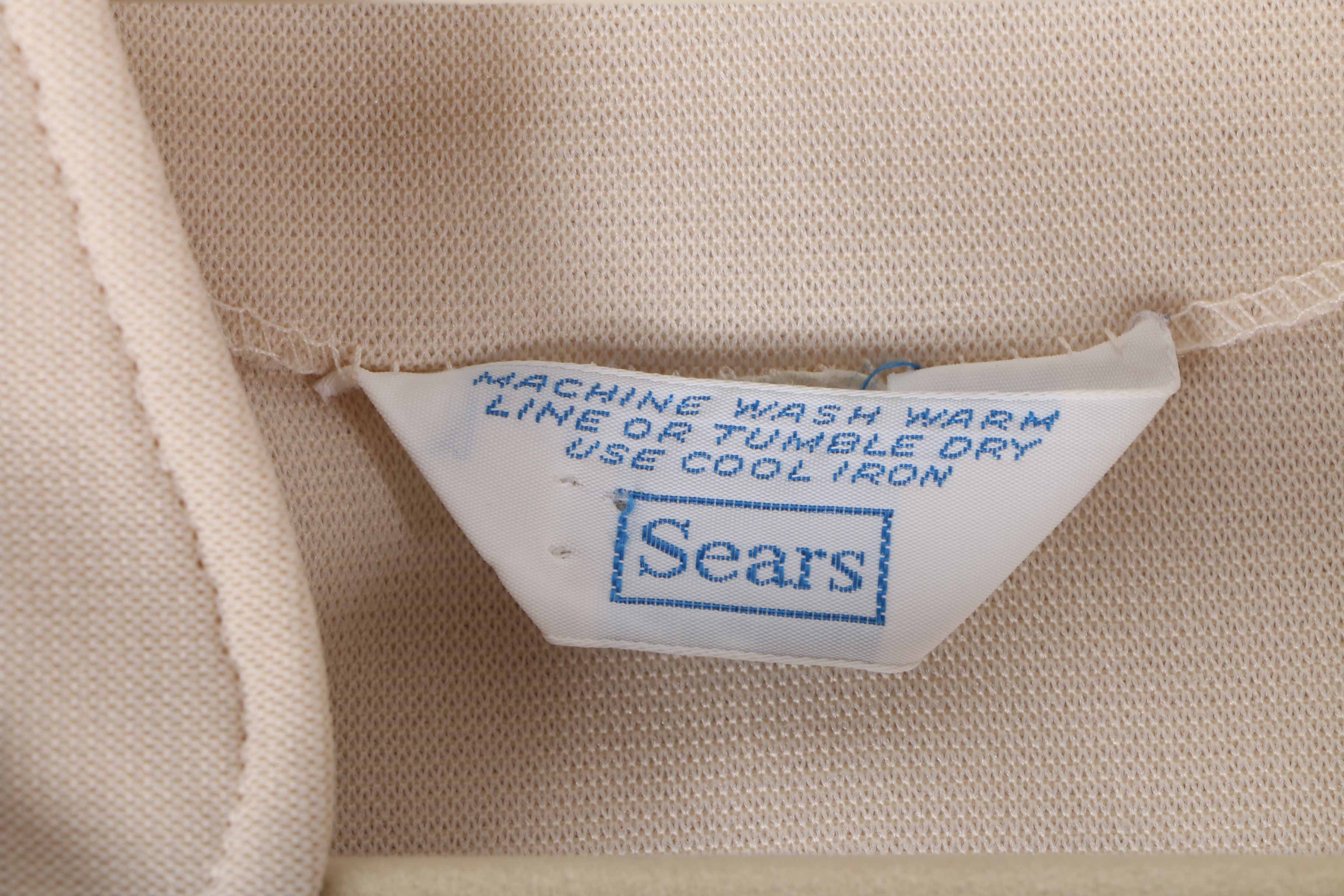 Women's Vintage Clothing Collection Featuring L.A. Glo