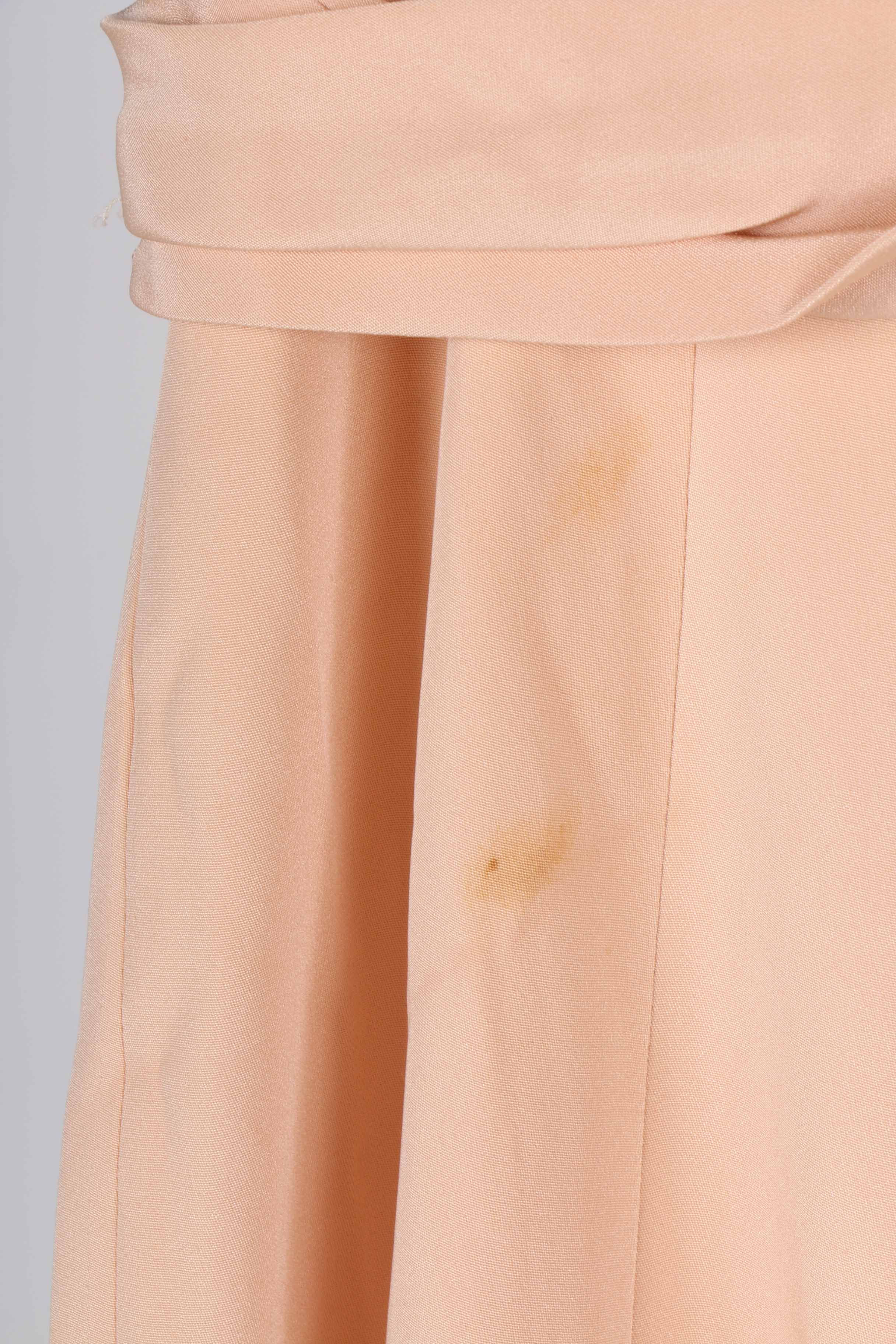 Women's Vintage Clothing Collection Featuring L.A. Glo