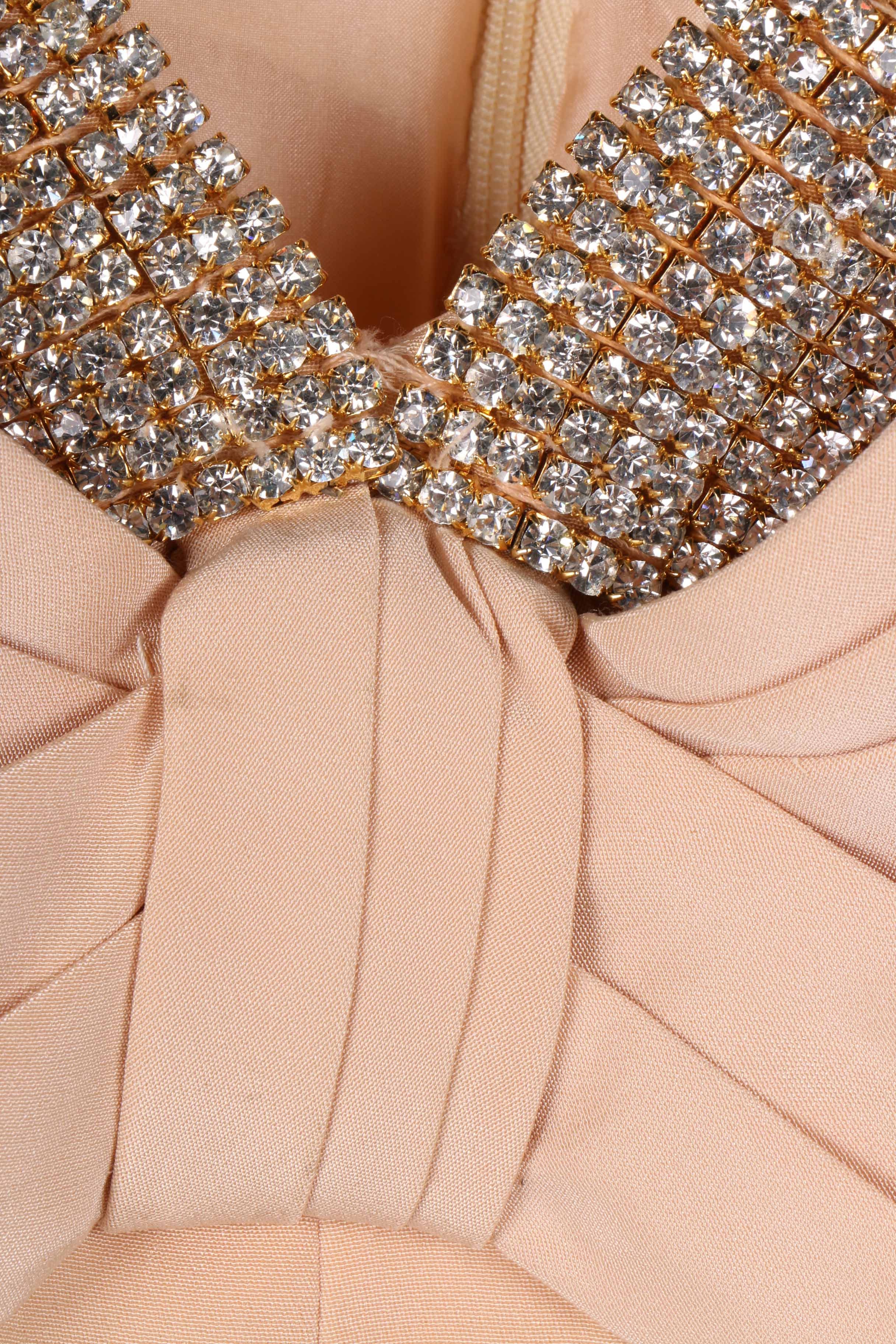 Women's Vintage Clothing Collection Featuring L.A. Glo