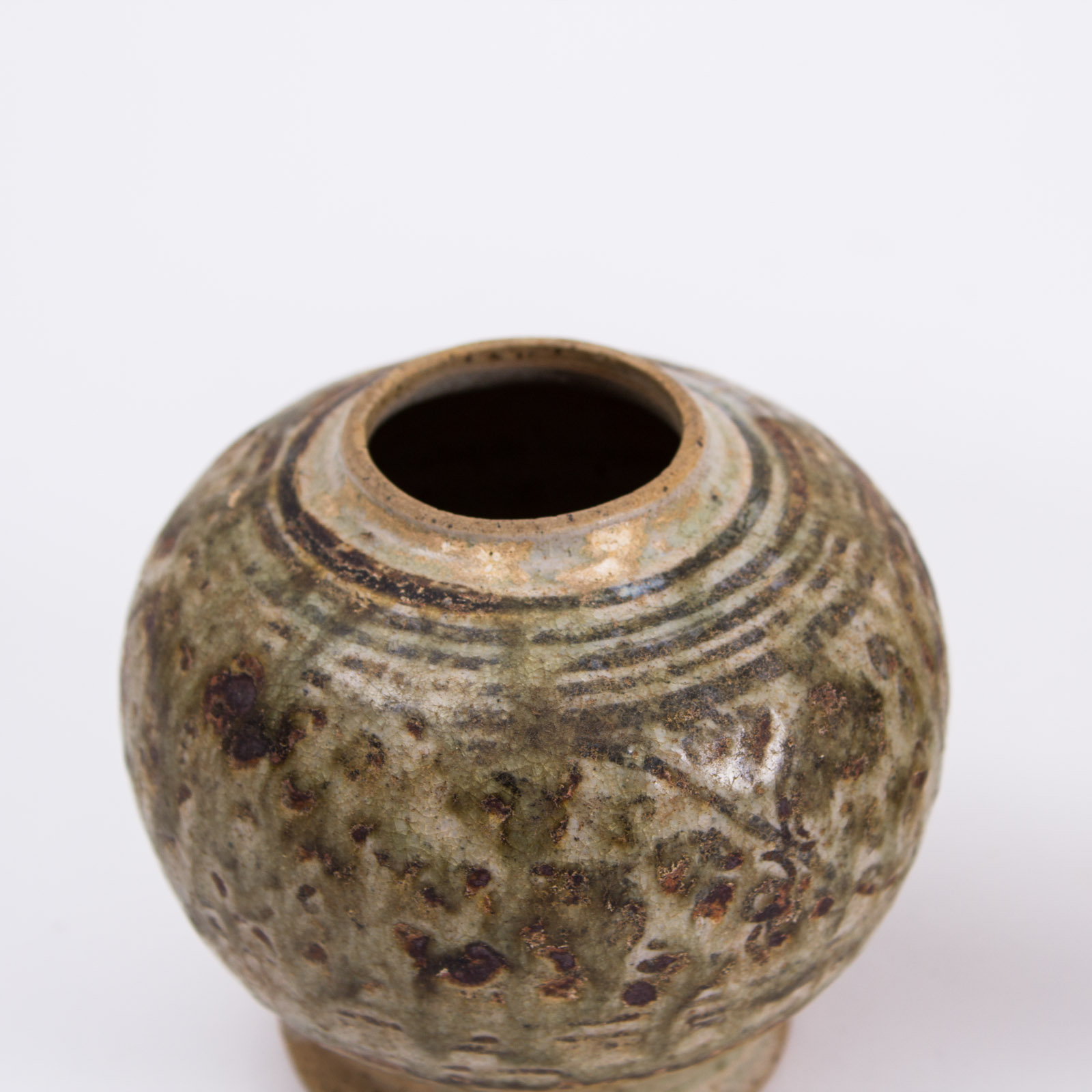 Antique Chinese Ming Dynasty Ceramics