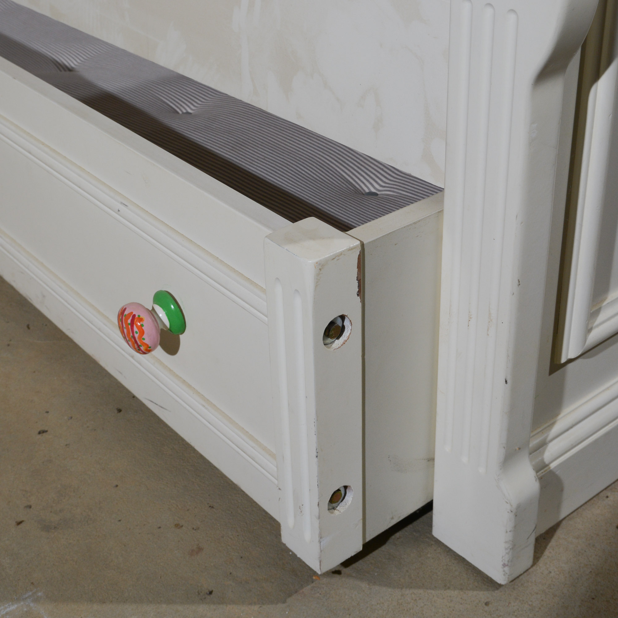 Girls Lexington Trundle Sleigh Bed and Dresser