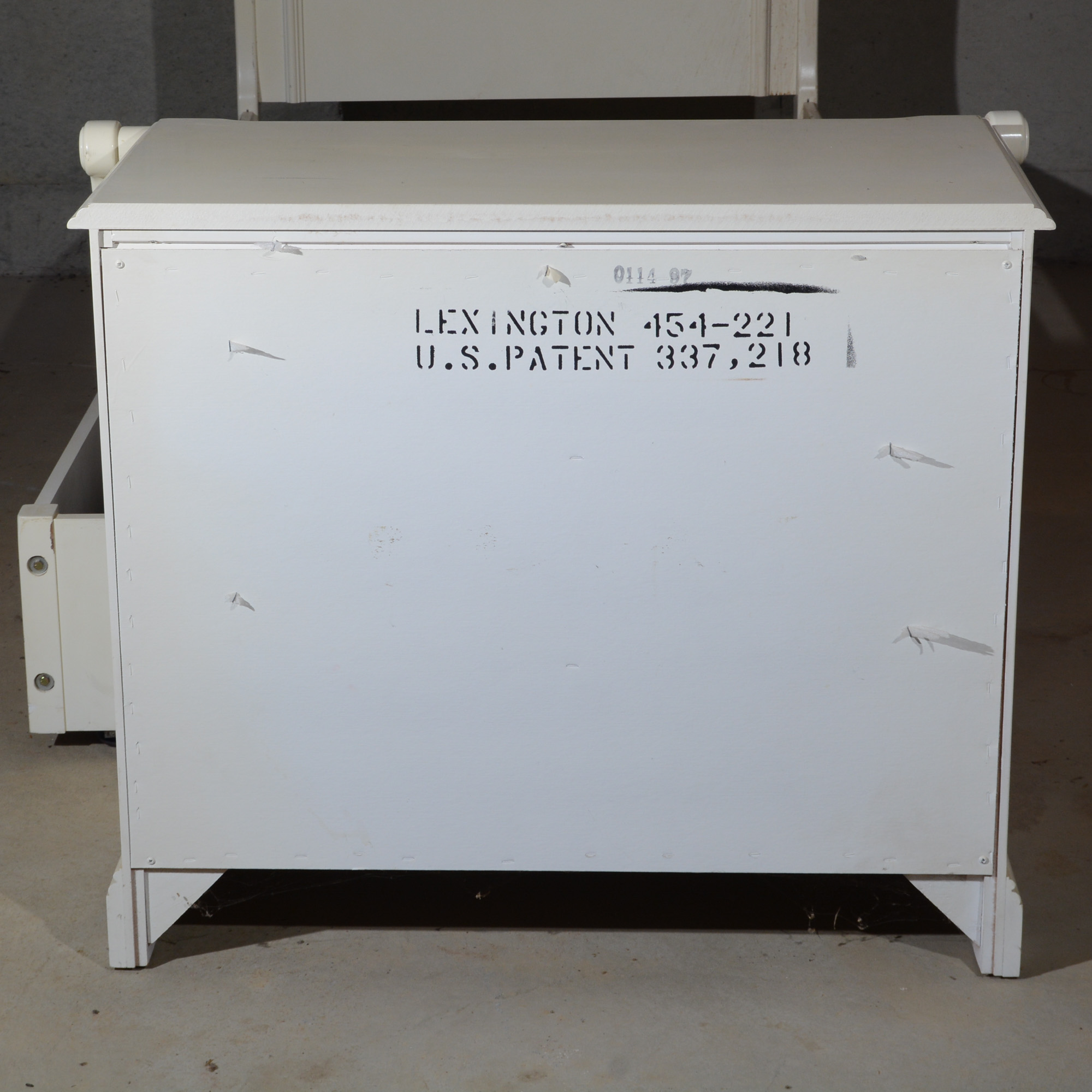 Girls Lexington Trundle Sleigh Bed and Dresser