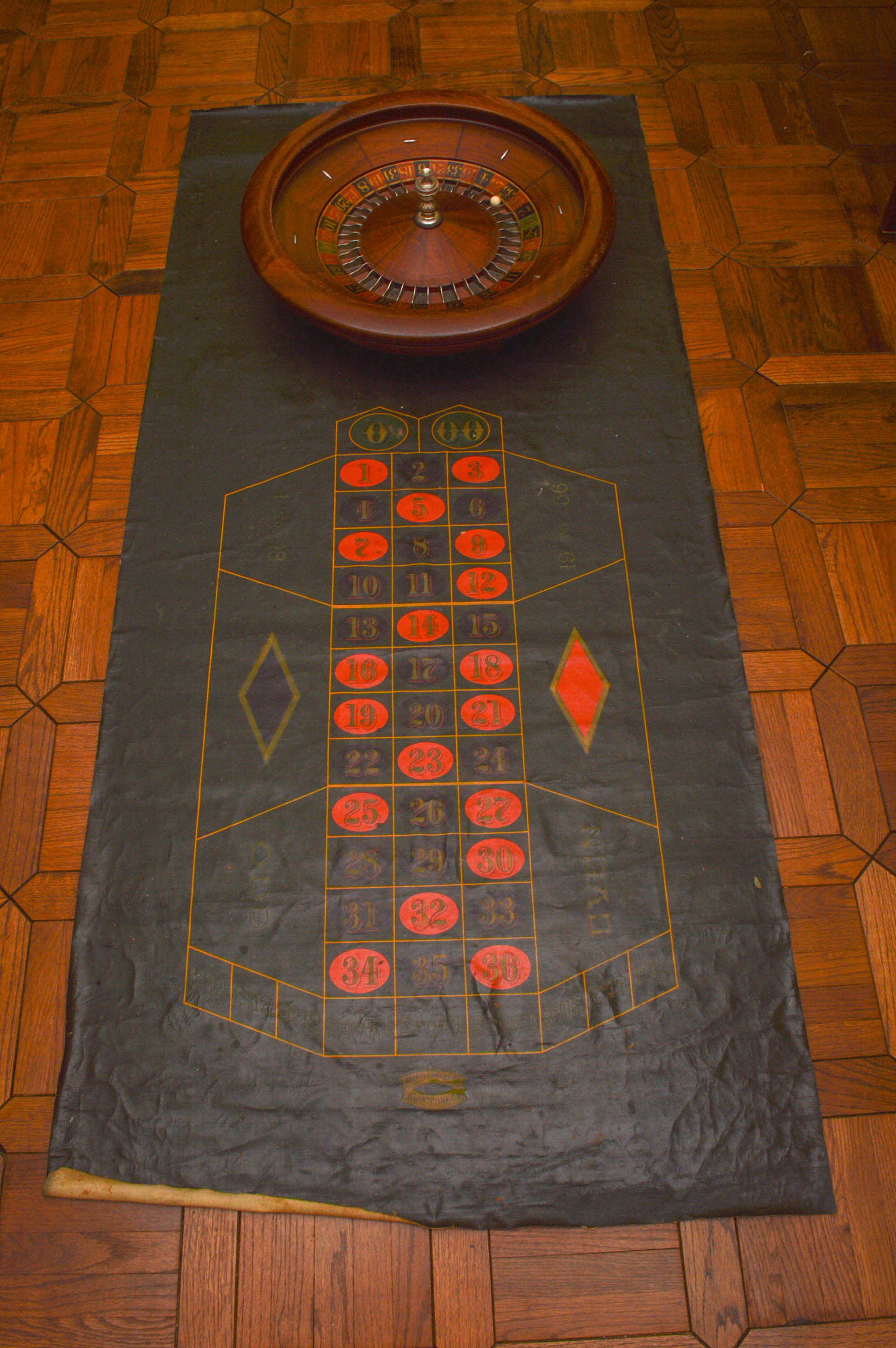Vintage Roulette Wheel with Matching Table Mat