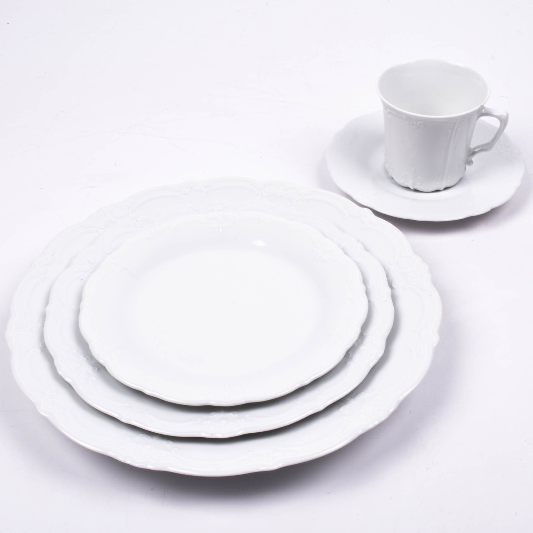 Tirschenreuth “Baronesse White” China Service for 16