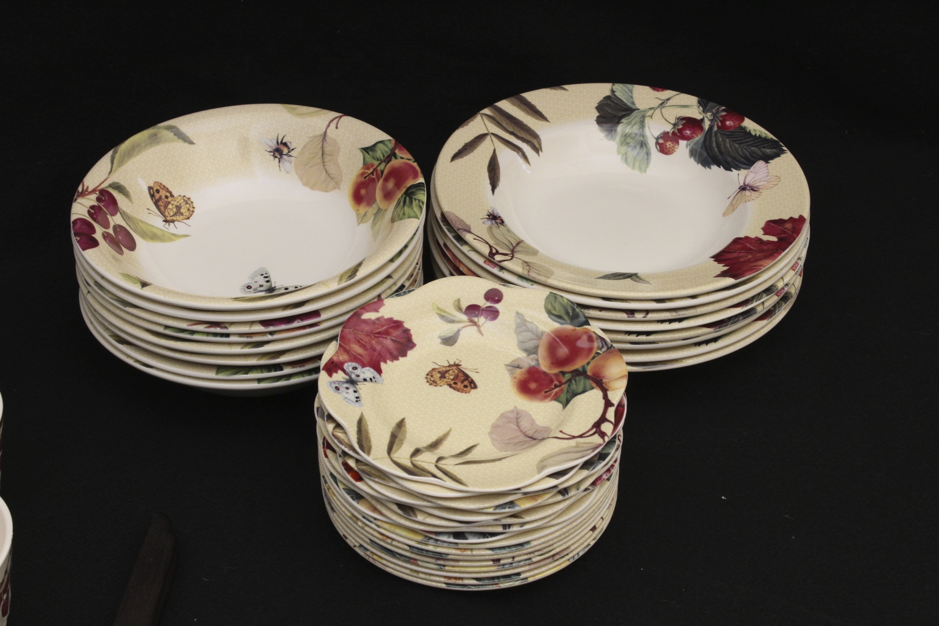 Spode Fruit Haven Dinner Service
