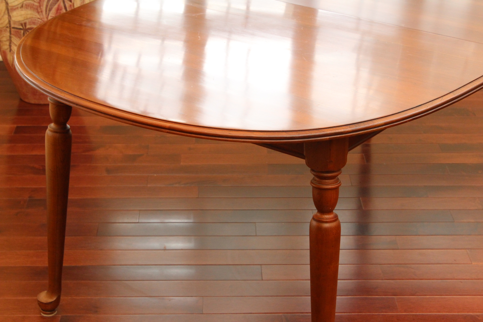 Ethan Allen "American Traditional" Cherry Dining Table