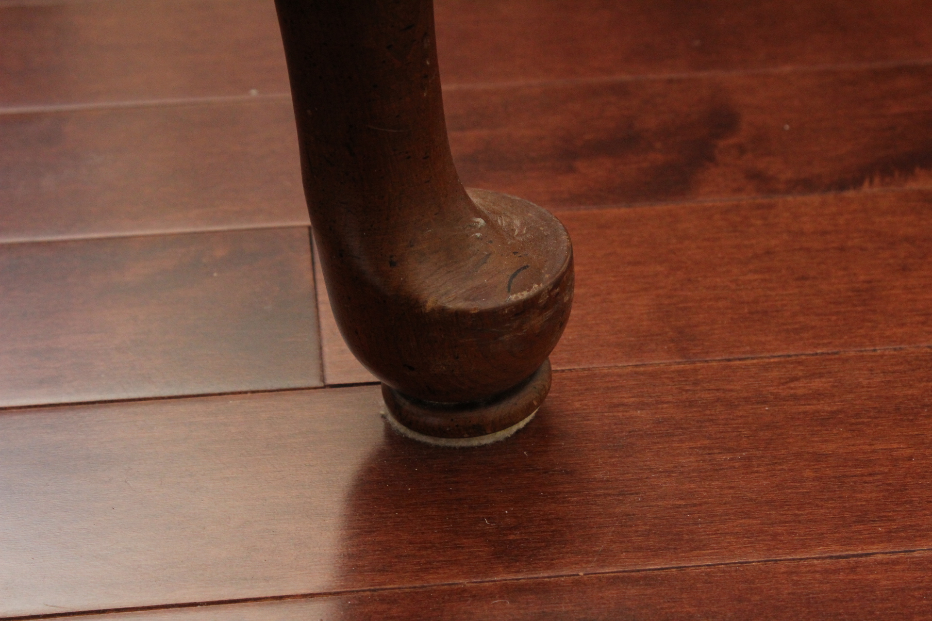 Ethan Allen "American Traditional" Cherry Dining Table