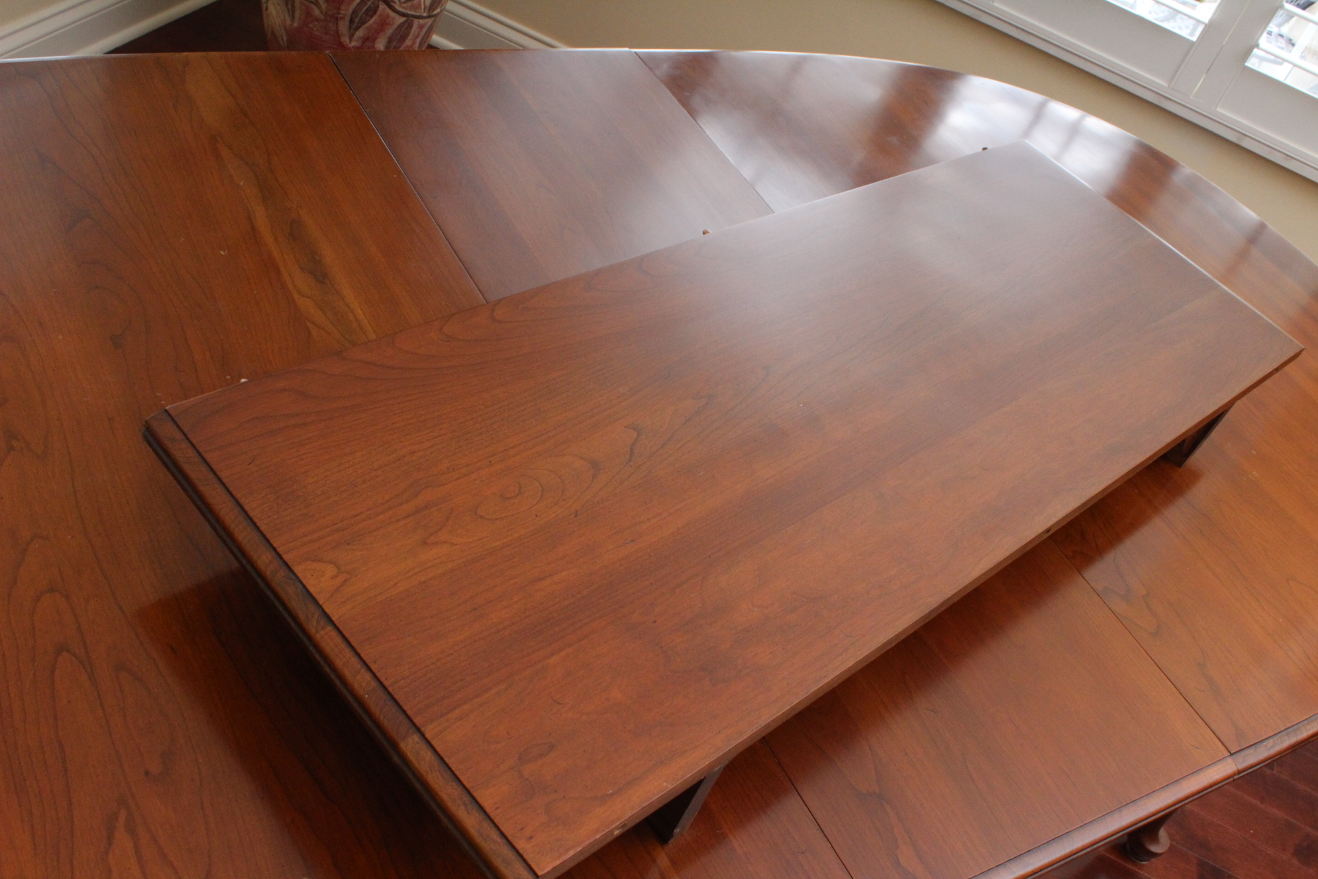 Ethan Allen "American Traditional" Cherry Dining Table
