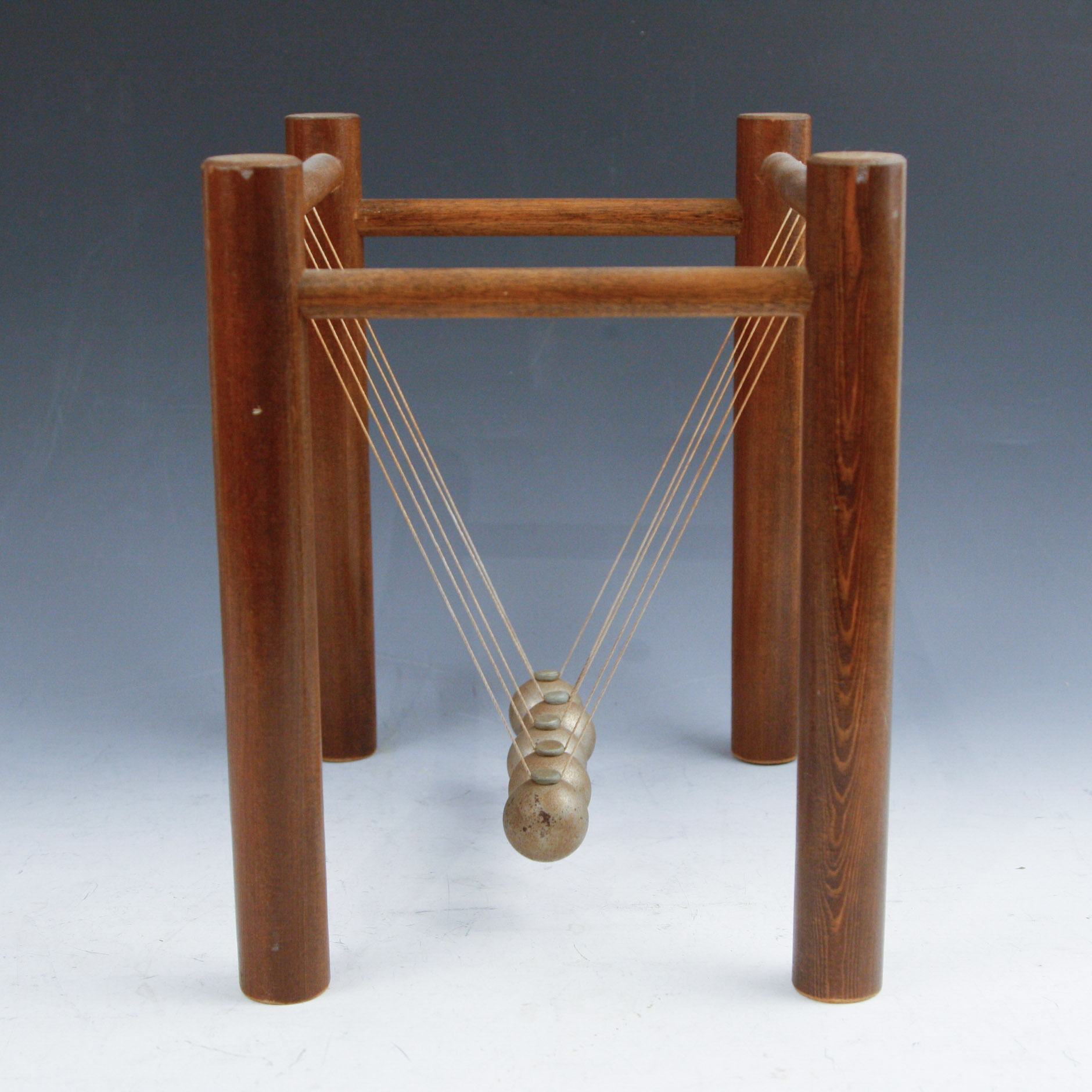 Vintage Newton's Cradle