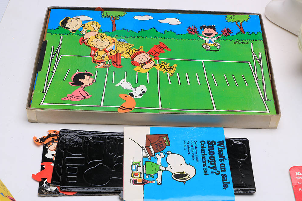 1980s Knickerbocker "Snoopy & Belle" Fashion Dolls with Other Vintage Snoopy Toys