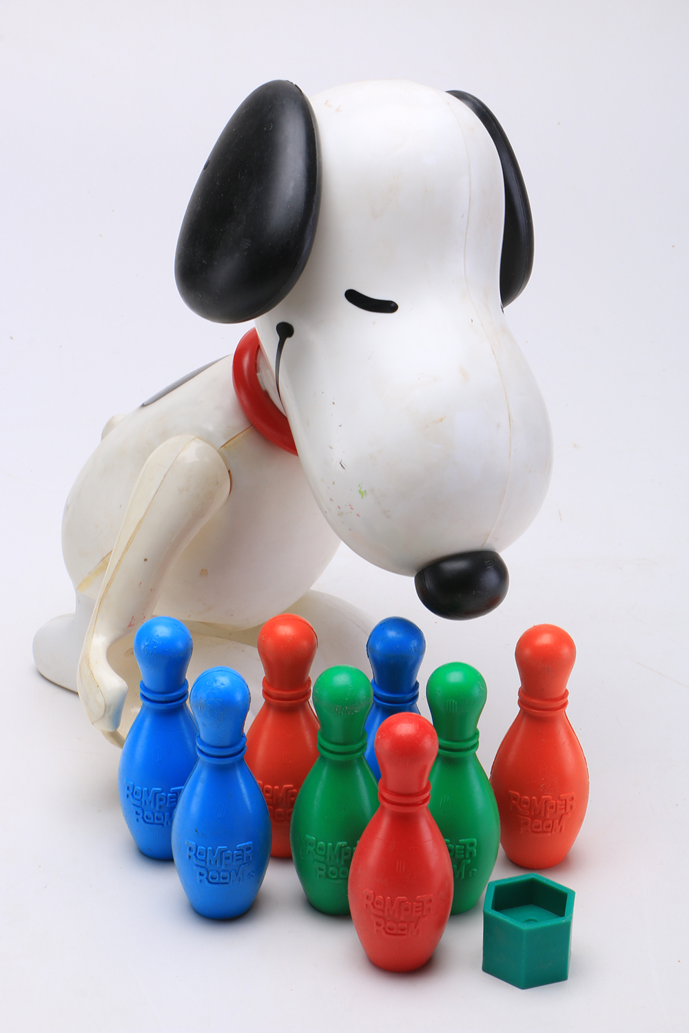 1980s Knickerbocker "Snoopy & Belle" Fashion Dolls with Other Vintage Snoopy Toys