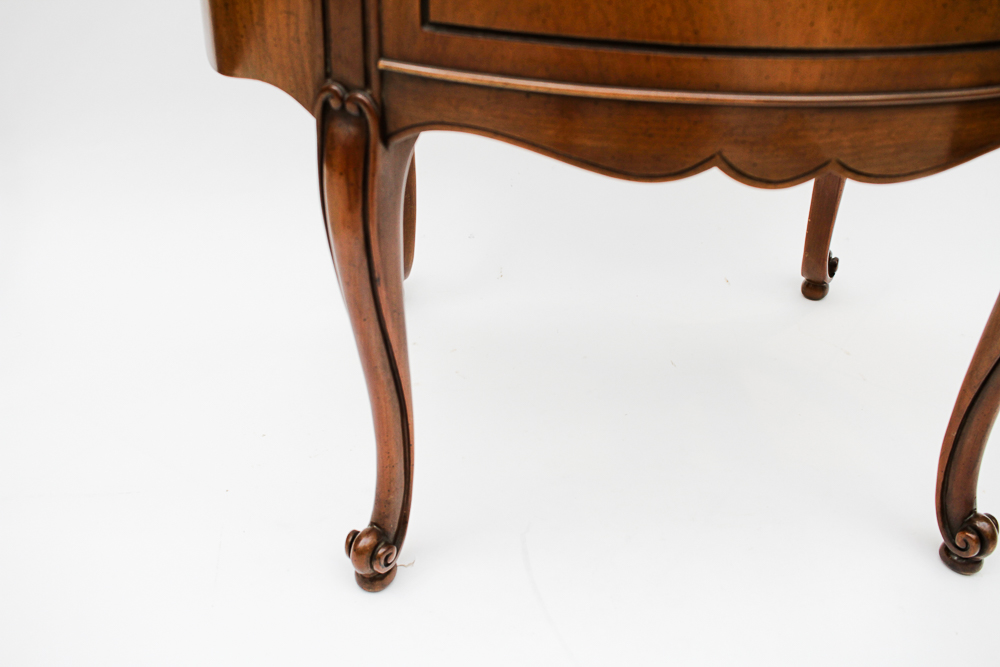 Pair of Weiman Heirloom Marble Topped Antique End Tables