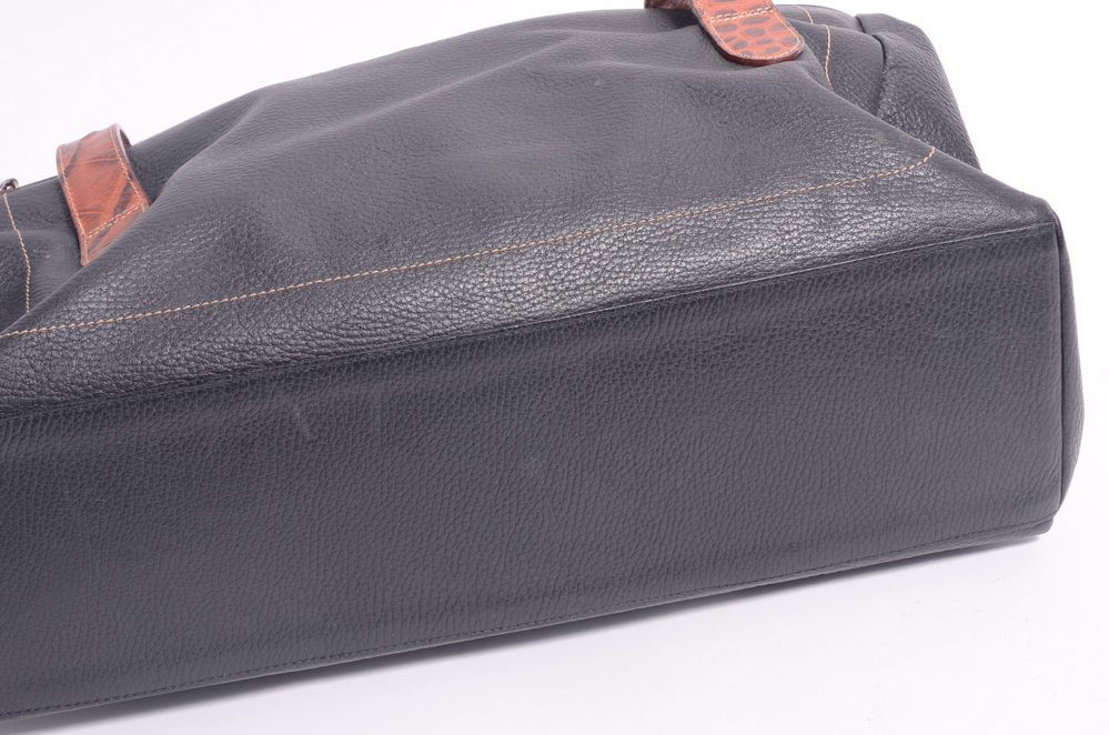 Petusco Leather Handbag