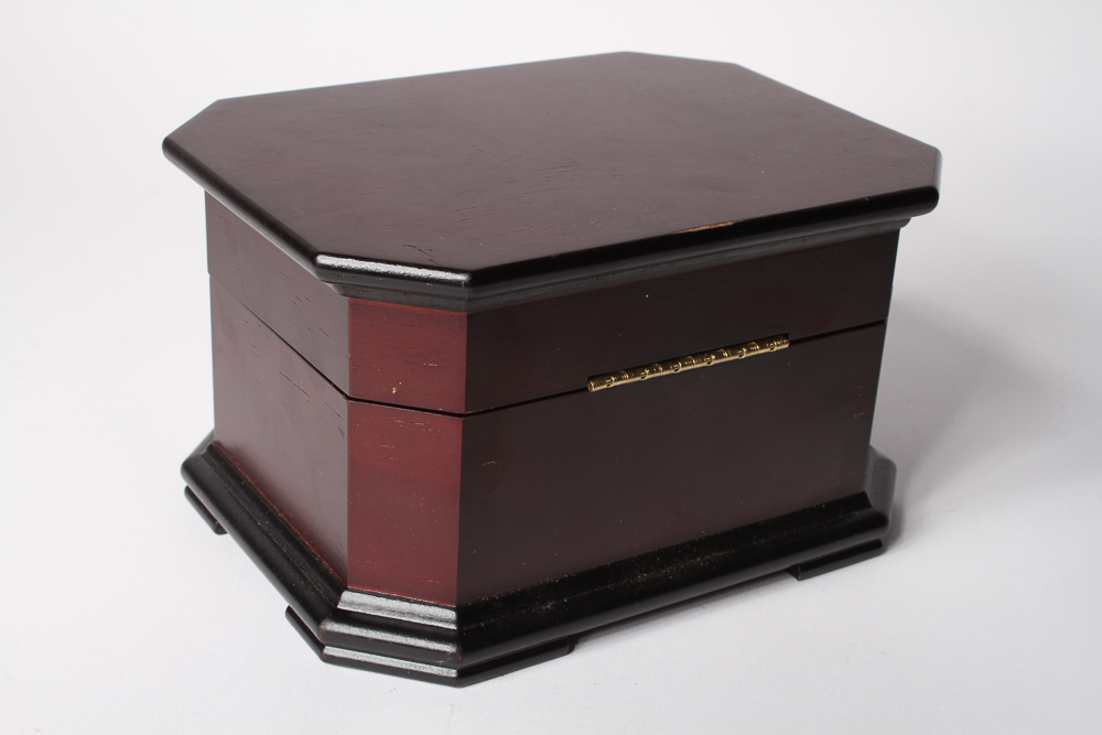 Thomas Kinkade's Holiday Gathering Winter Scene Music Box