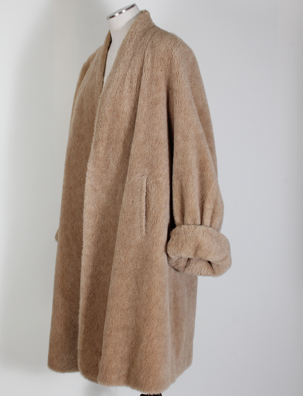 Women's Vintage Tan​ ​Faux​ ​Fur​ ​Coat