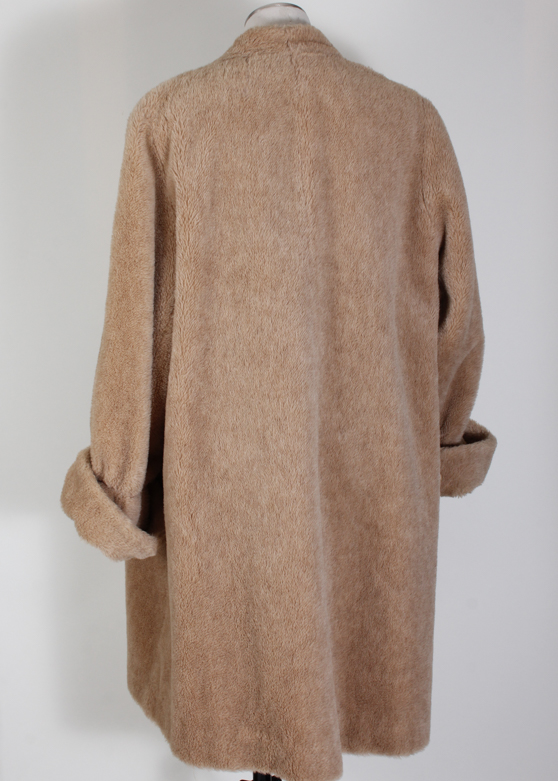 Women's Vintage Tan​ ​Faux​ ​Fur​ ​Coat