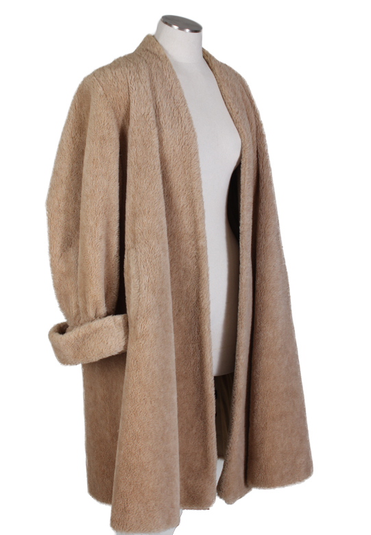 Women's Vintage Tan​ ​Faux​ ​Fur​ ​Coat