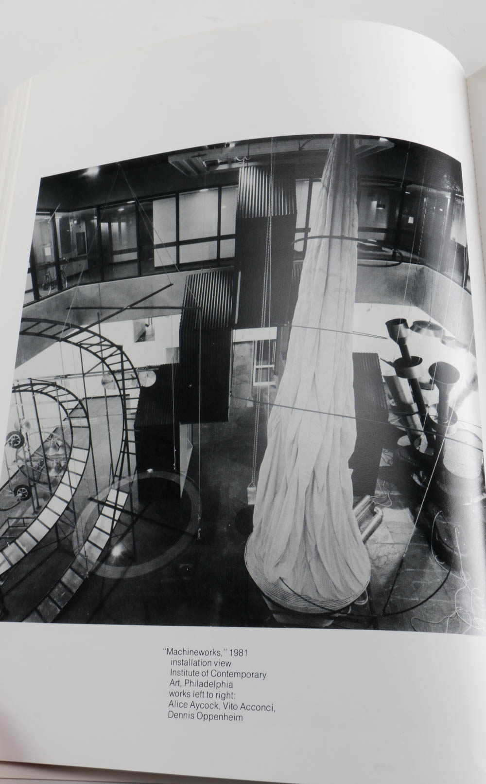 Books and Exhibition Catalogs on Contemporary Sculpture