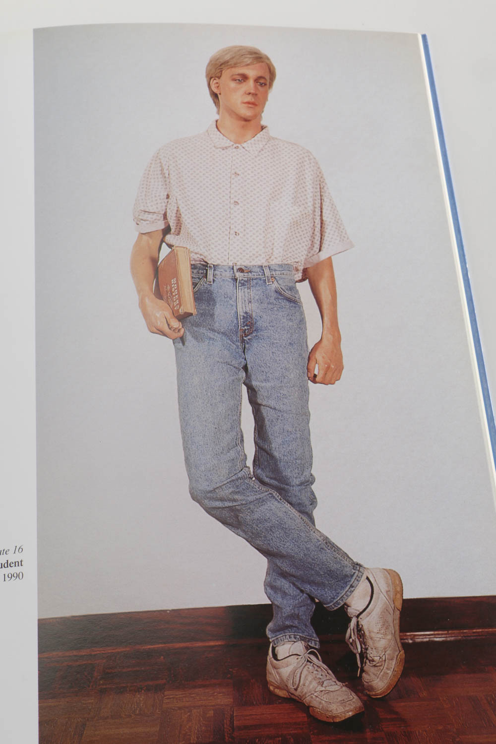 Books and Exhibition Catalogs on Contemporary Sculpture