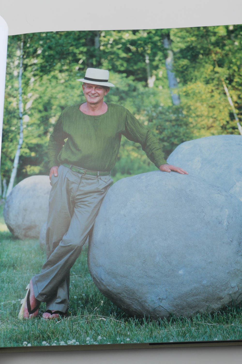 Books and Exhibition Catalogs on Contemporary Sculpture