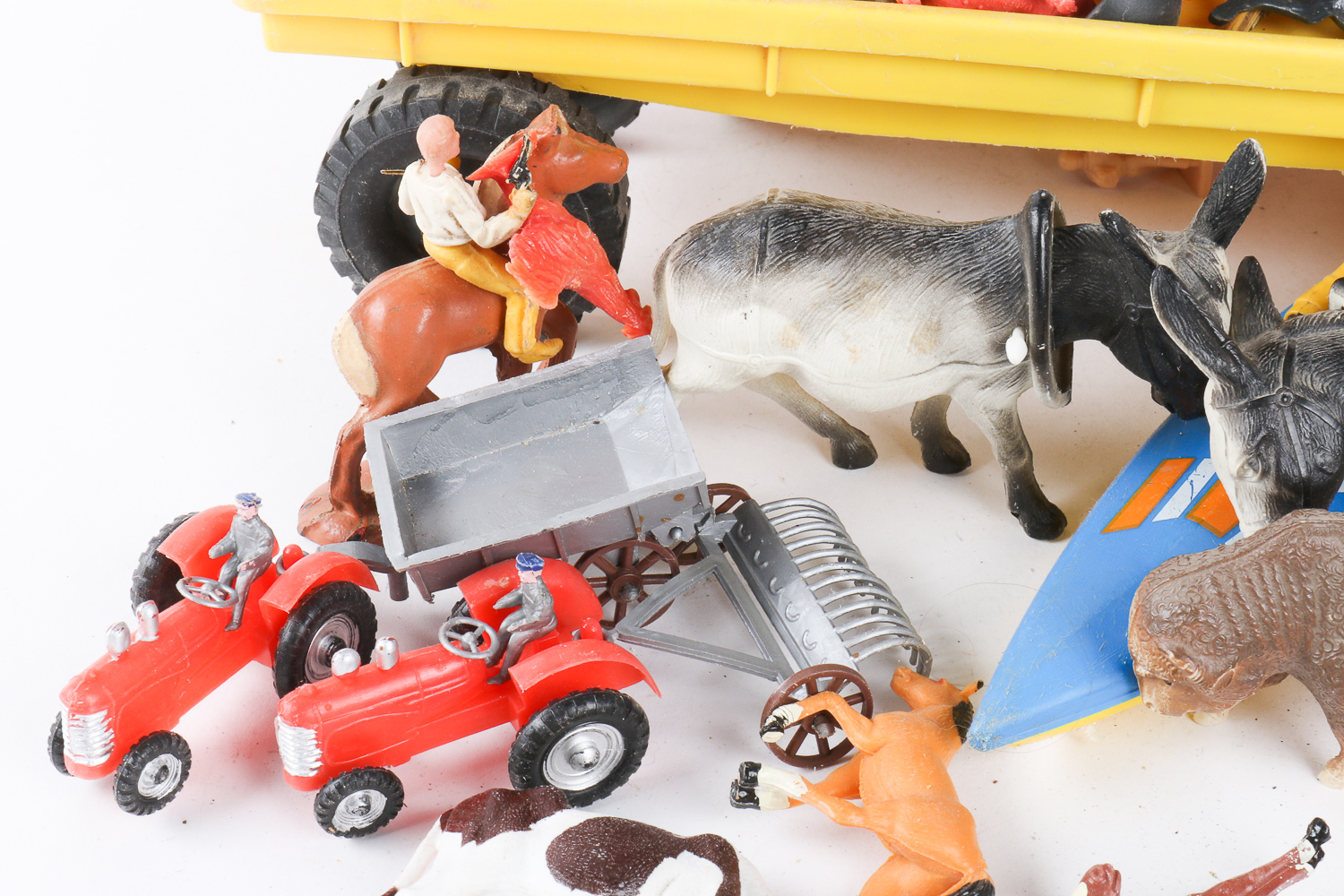 Vintage Plastic Toys Featuring Chilton "Granny-Ware" Play Cookware