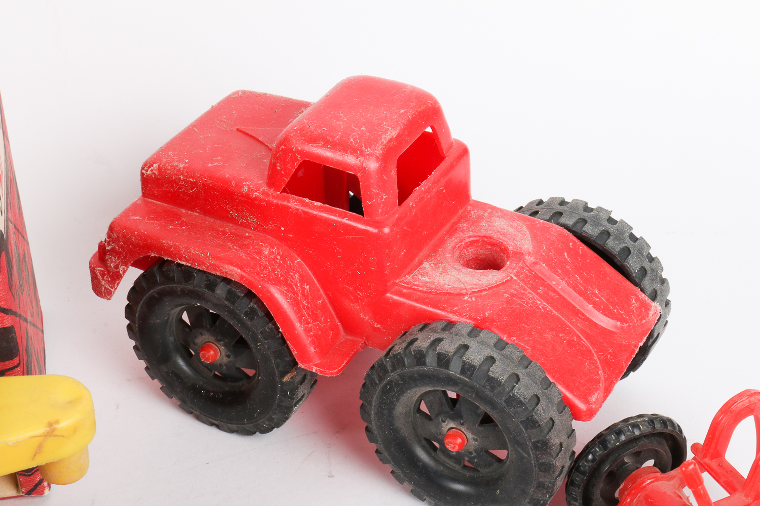 Vintage Plastic Toys Featuring Chilton "Granny-Ware" Play Cookware