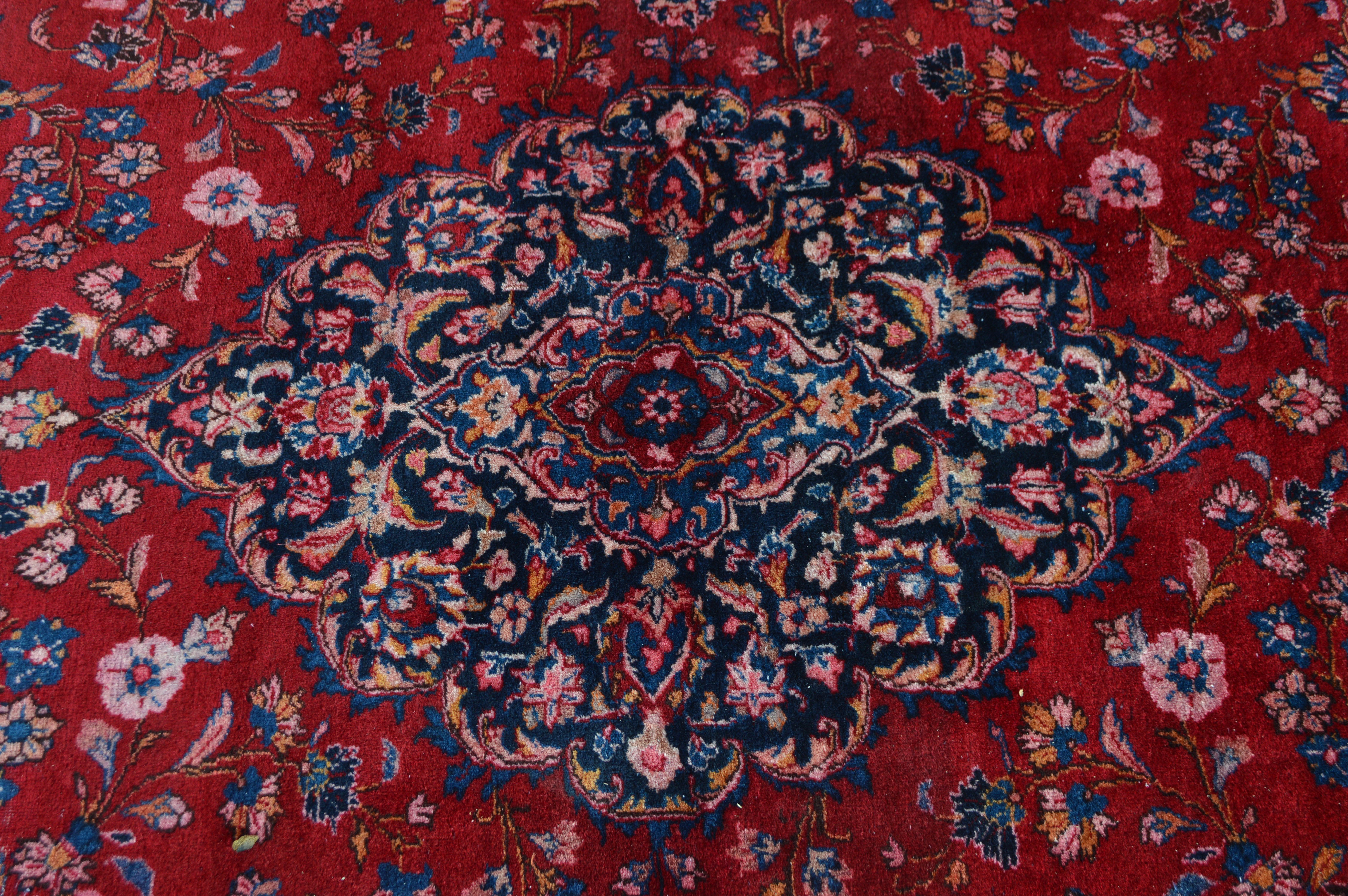 Handwoven "Sarouk" Style Rug