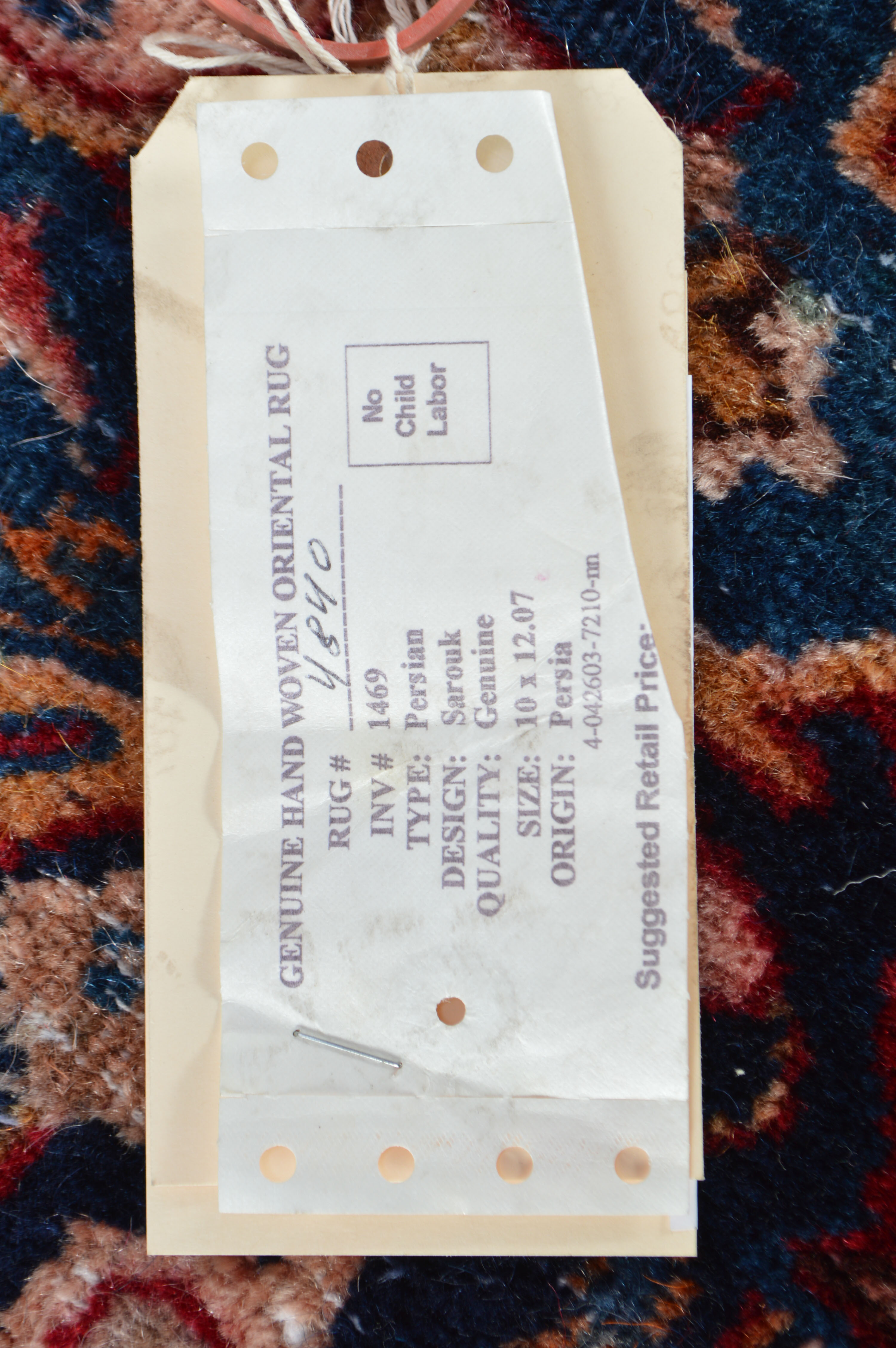 Handwoven "Sarouk" Style Rug