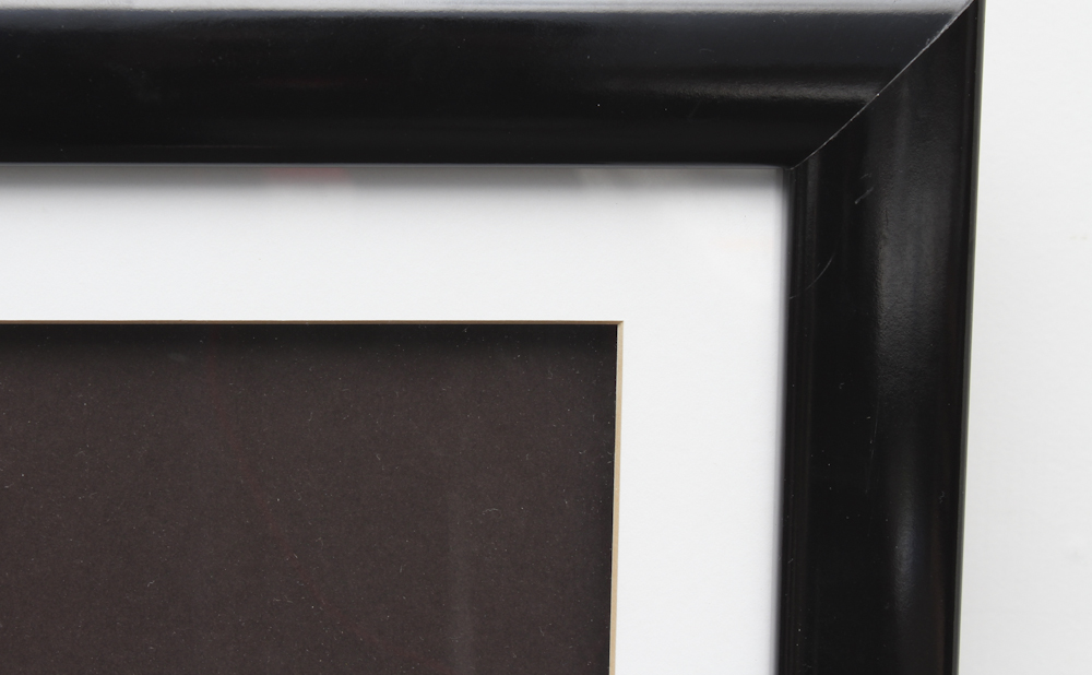 Framed and Signed Scottie Pippen "33" Chicago Bulls Basketball Jersey