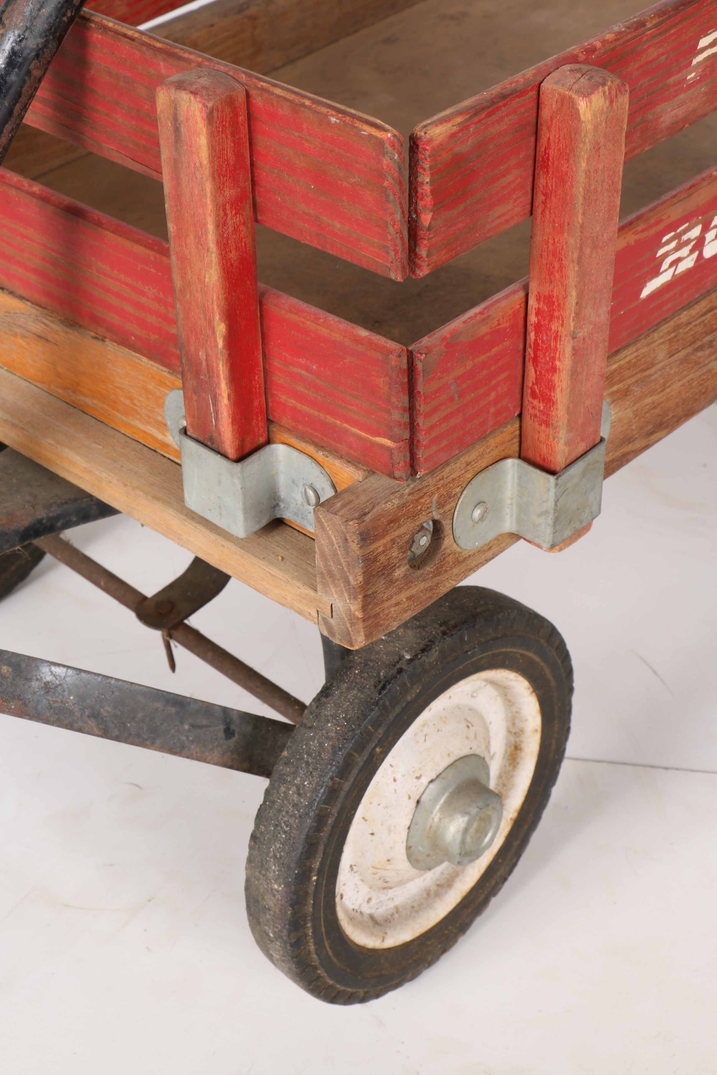 Radio Flyer Rodeo Wagon